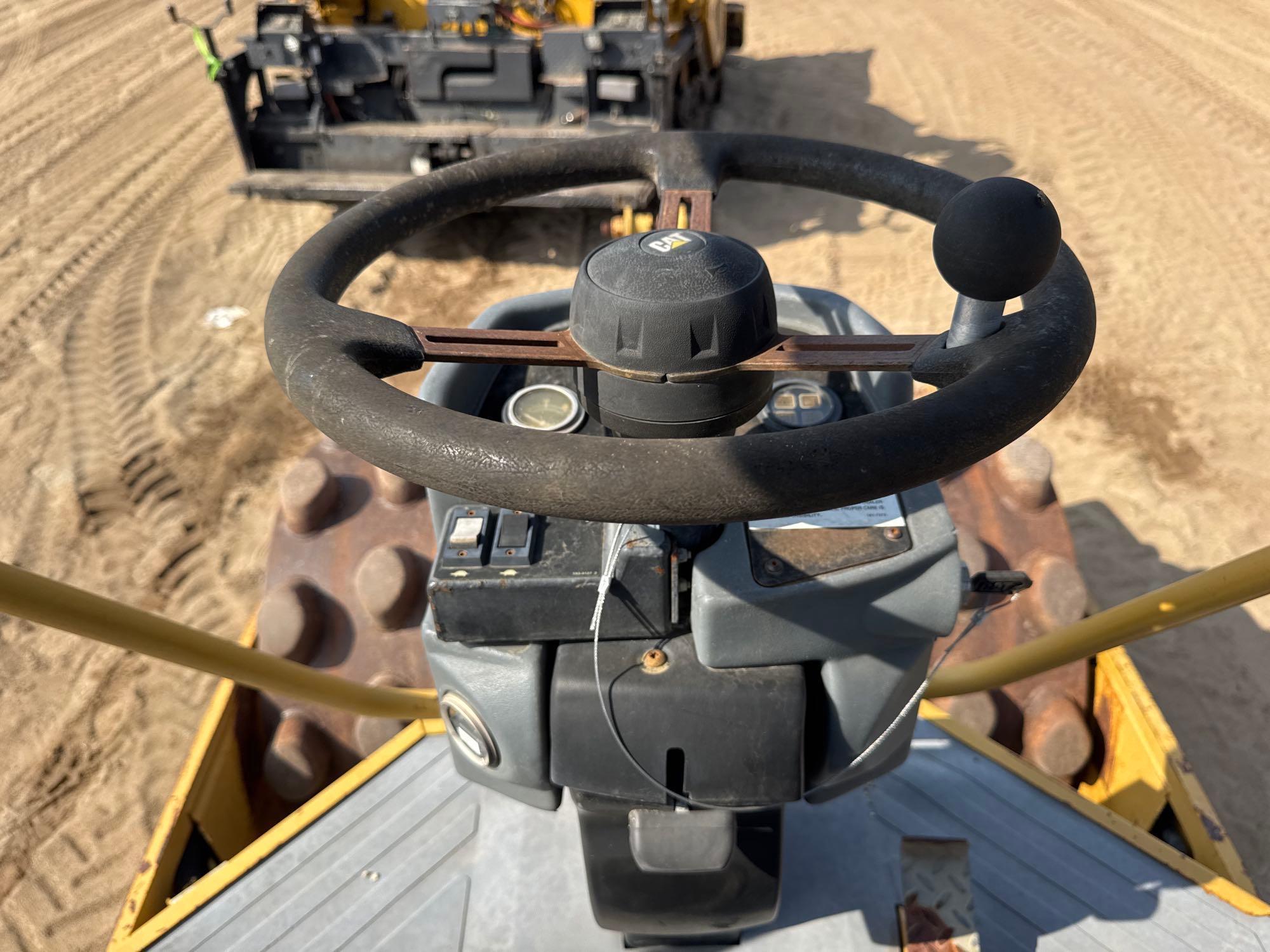 2003 Caterpillar CP-433E