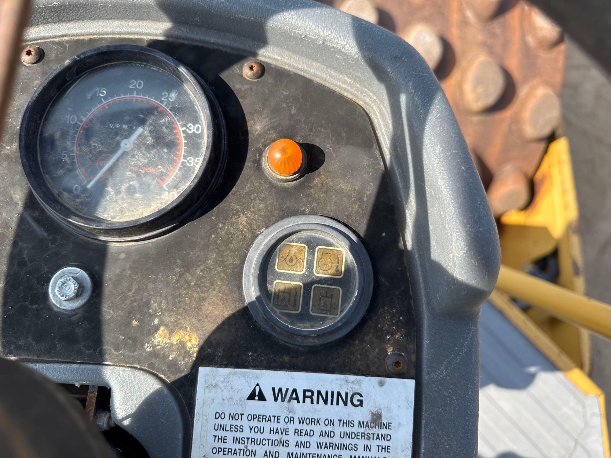 2003 Caterpillar CP-433E