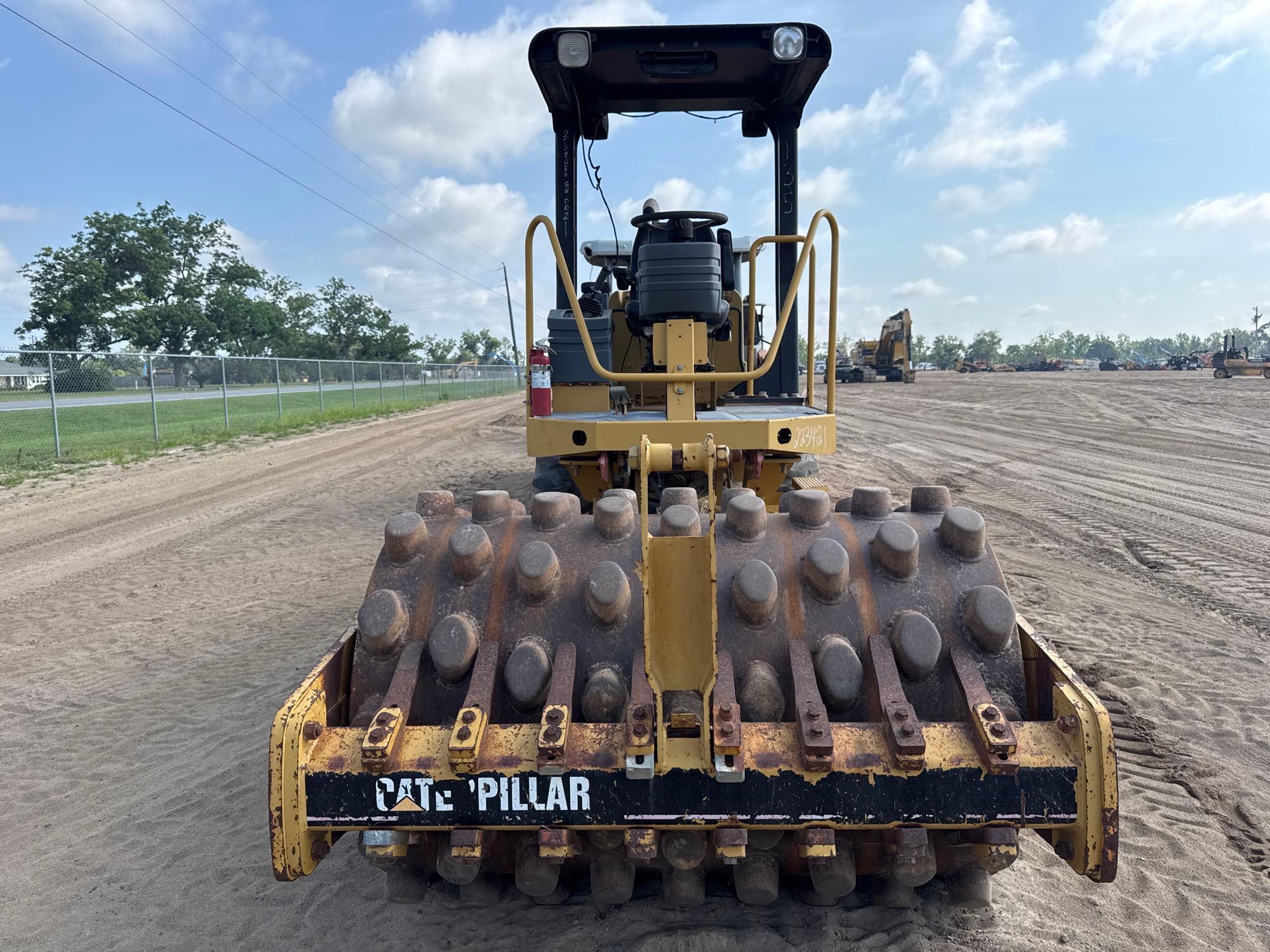 2003 Caterpillar CP-433E