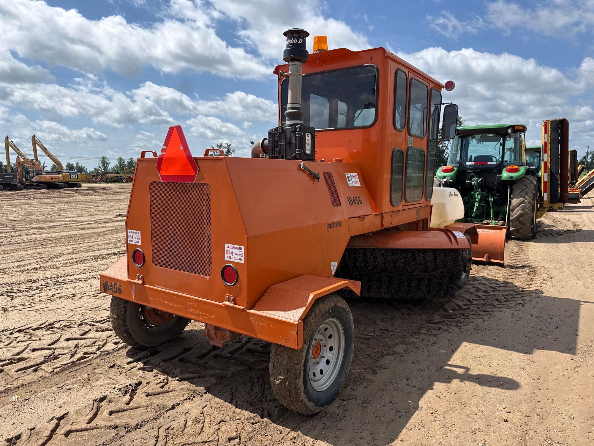 2022 Broce Broom RCT350