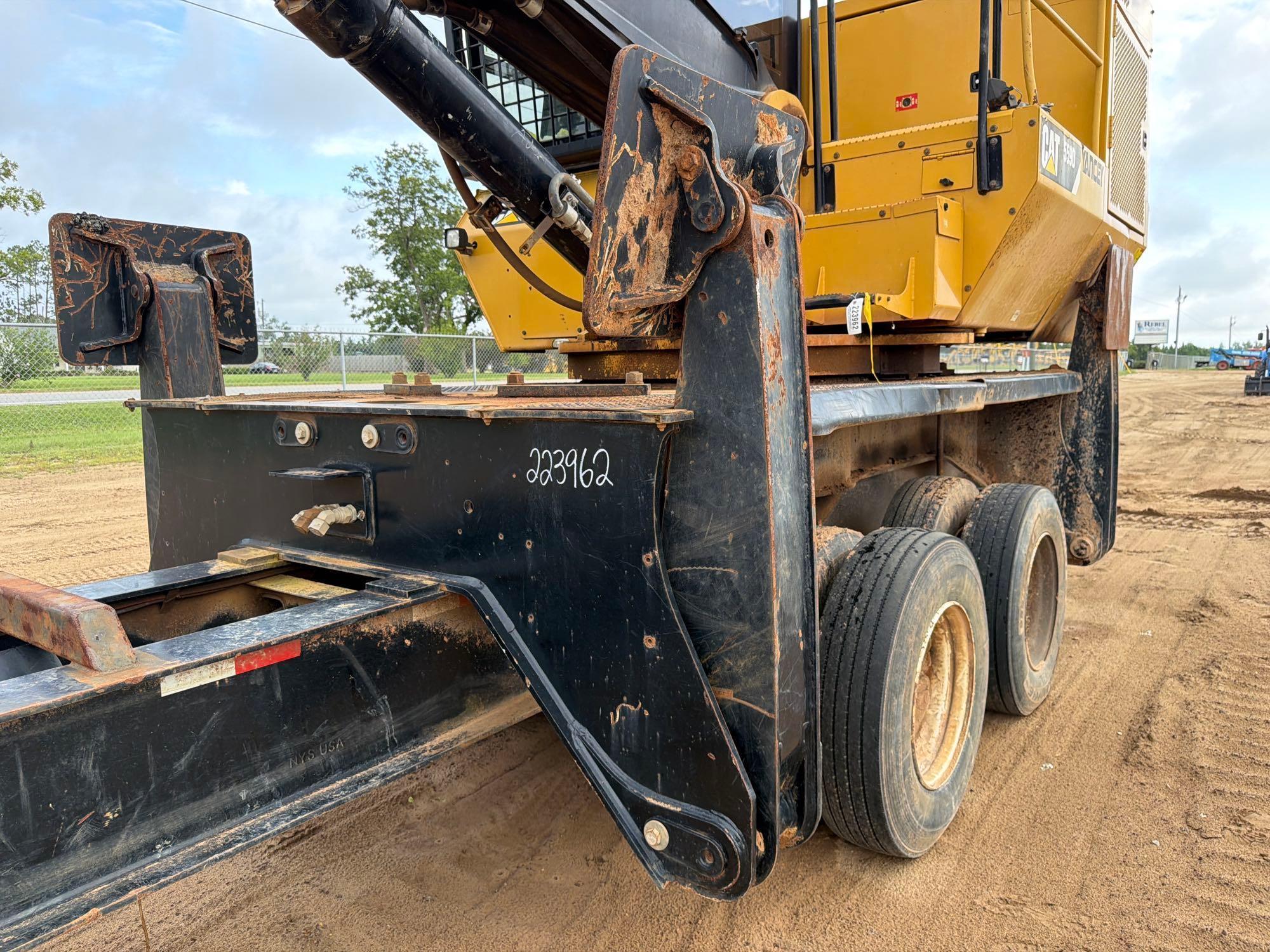 2019 Caterpillar 559