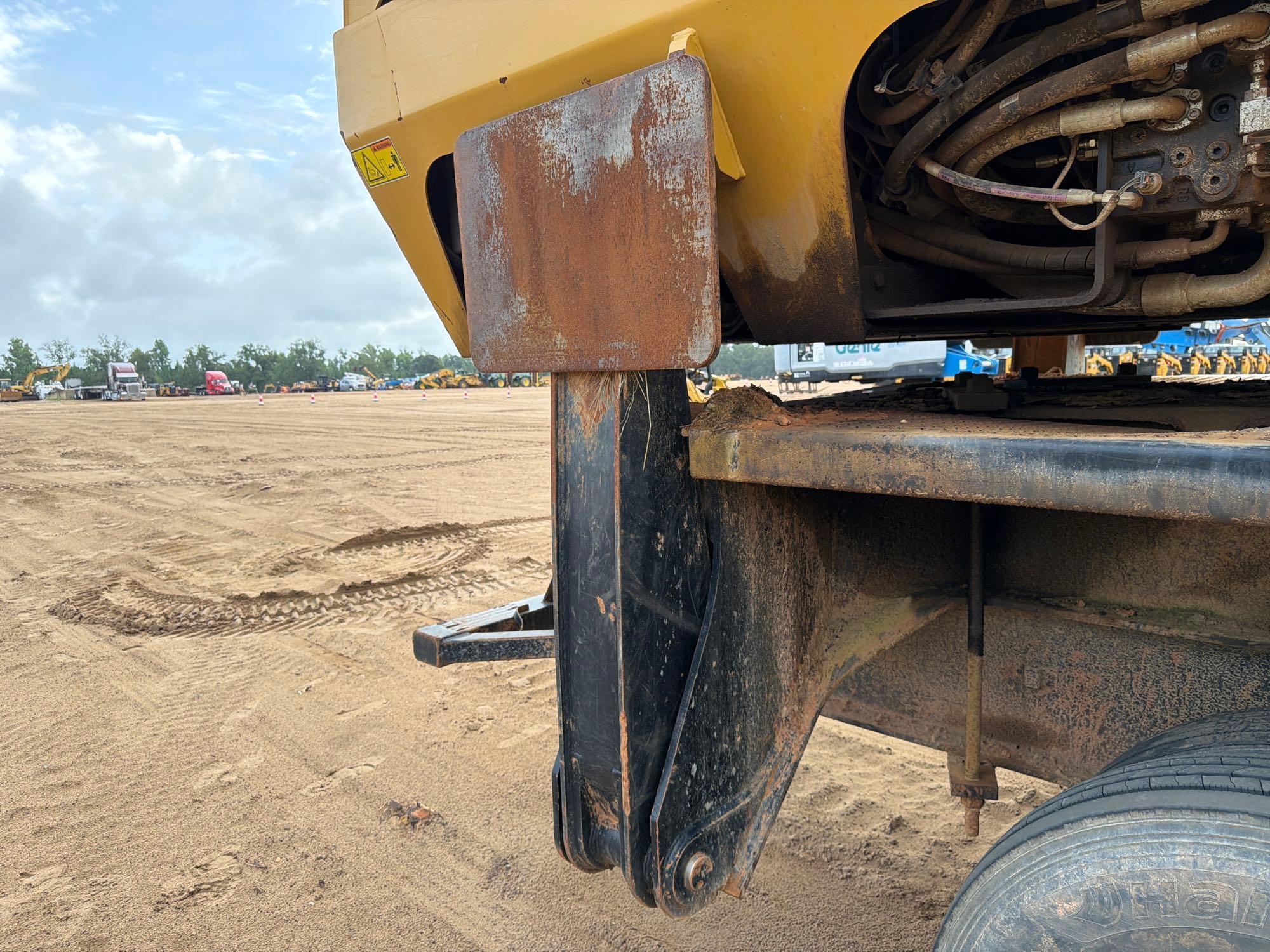 2019 Caterpillar 559