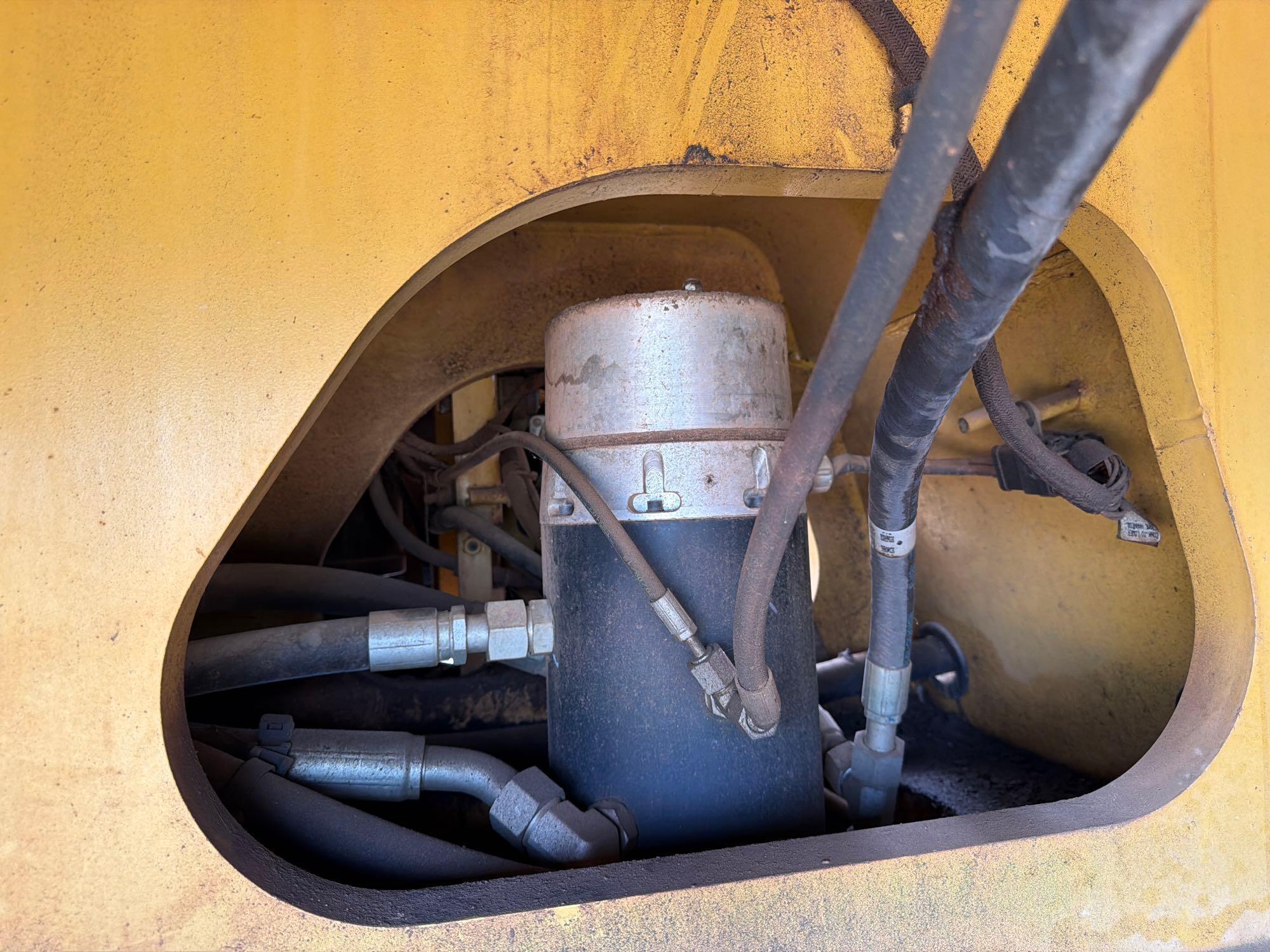 2019 Caterpillar 559