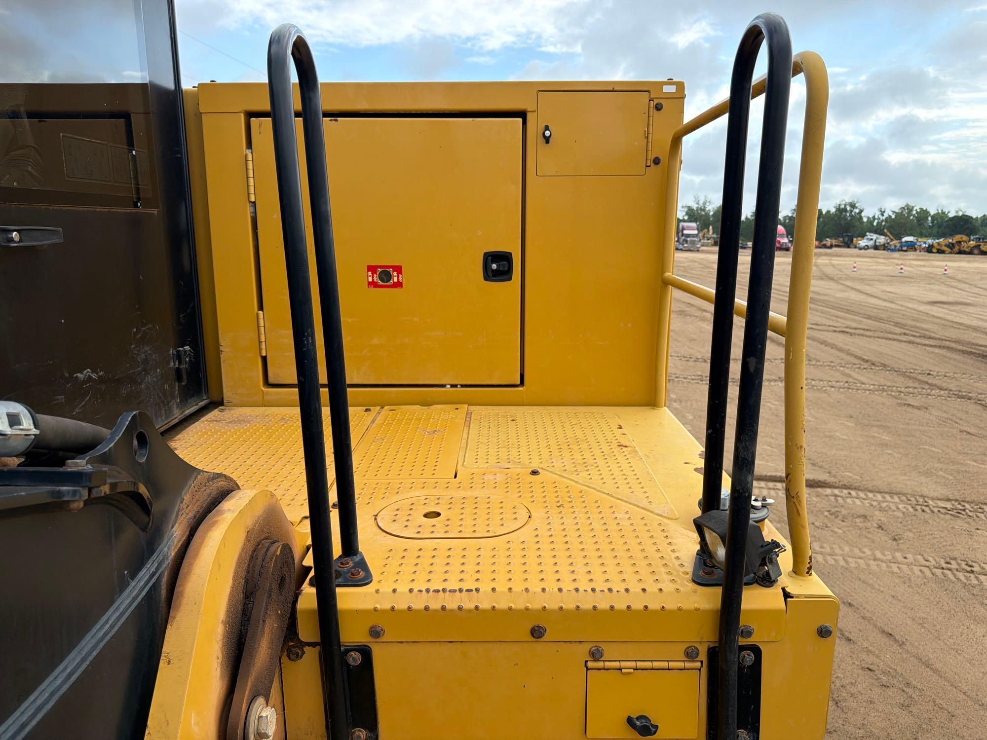 2019 Caterpillar 559