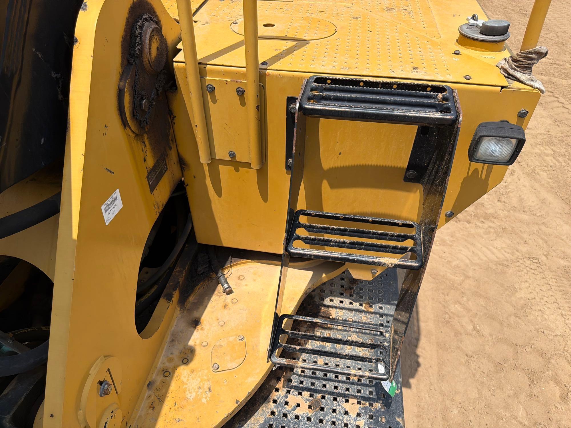2015 Caterpillar 559