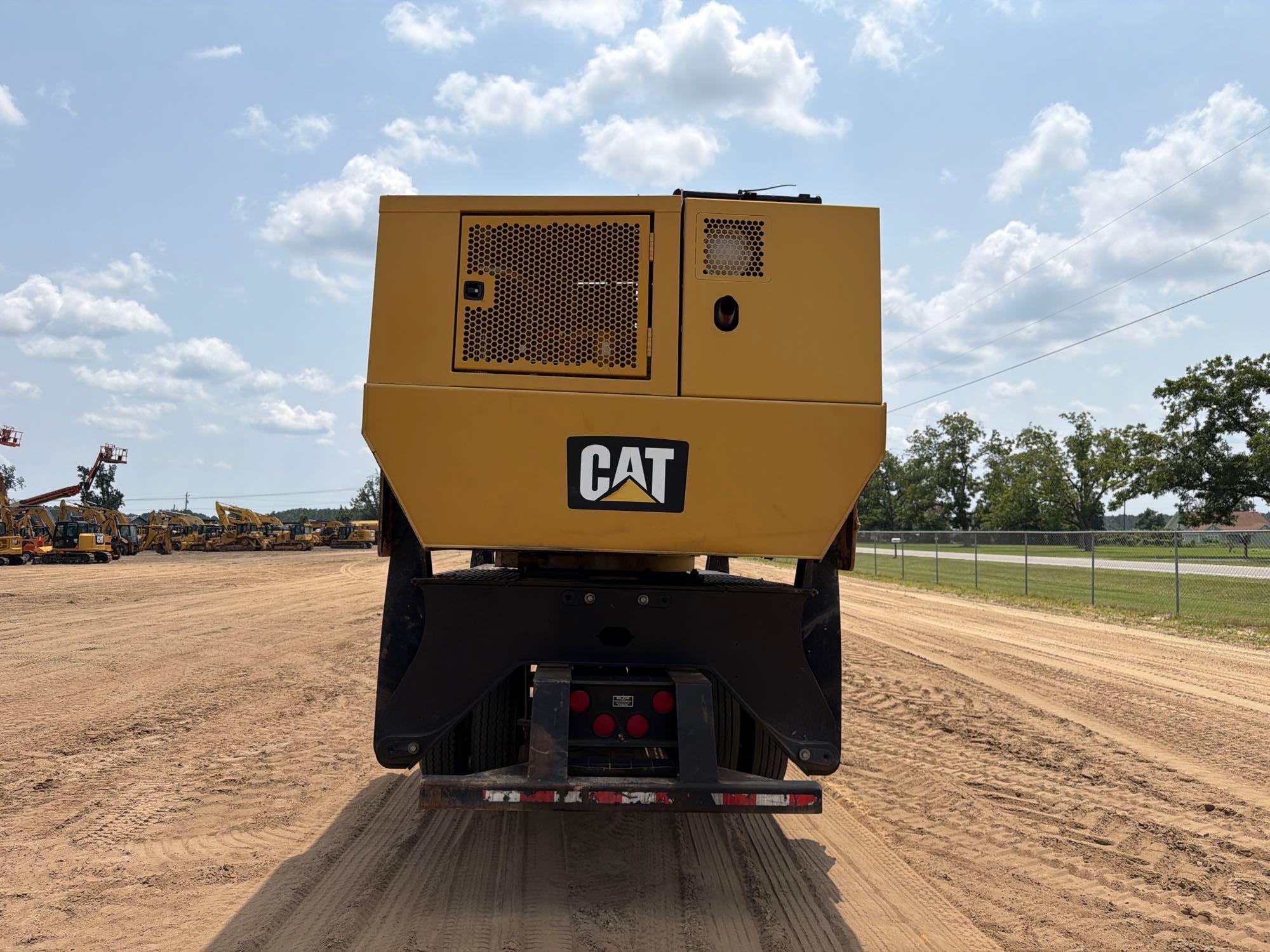 2015 Caterpillar 559