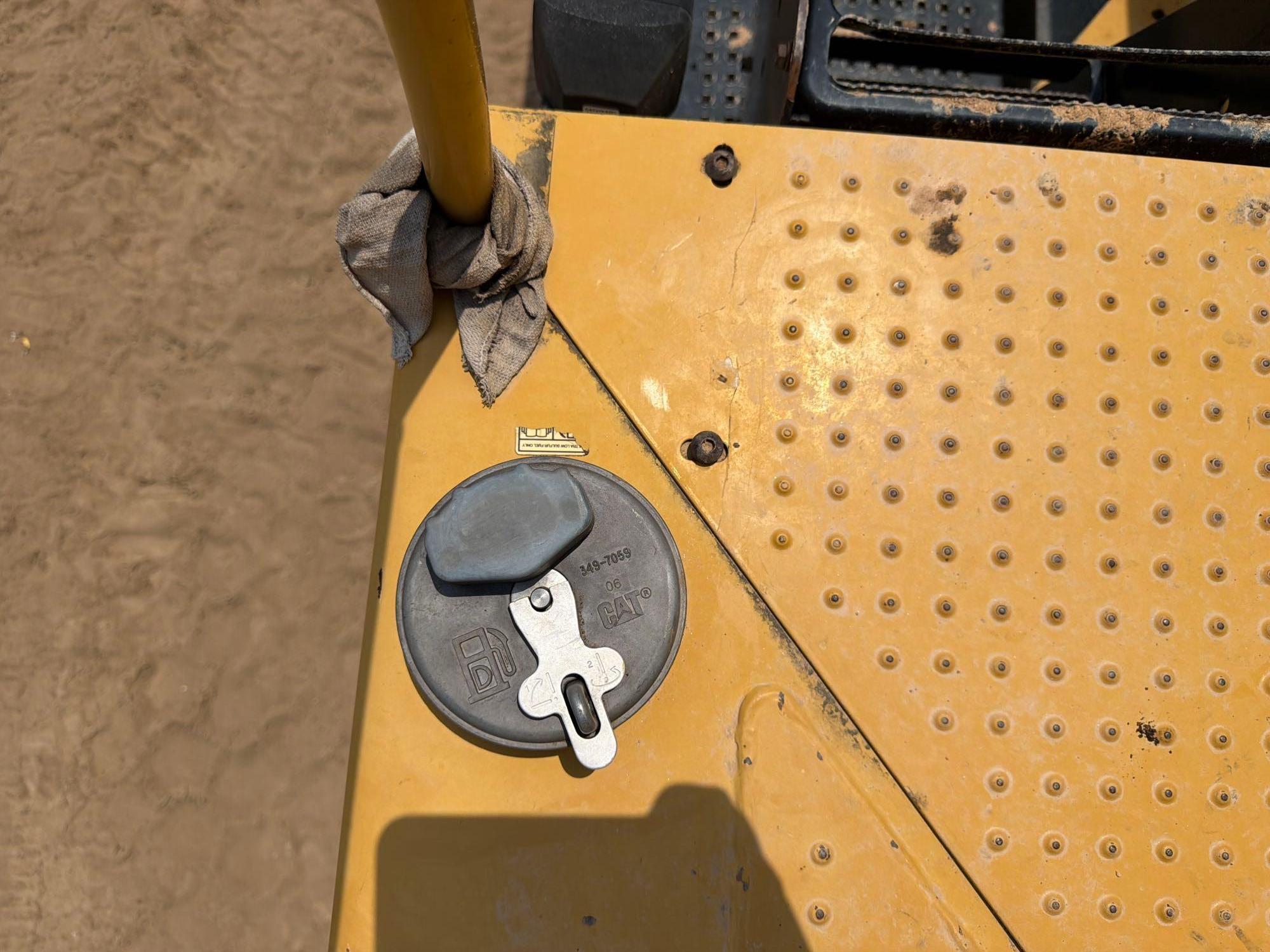 2015 Caterpillar 559