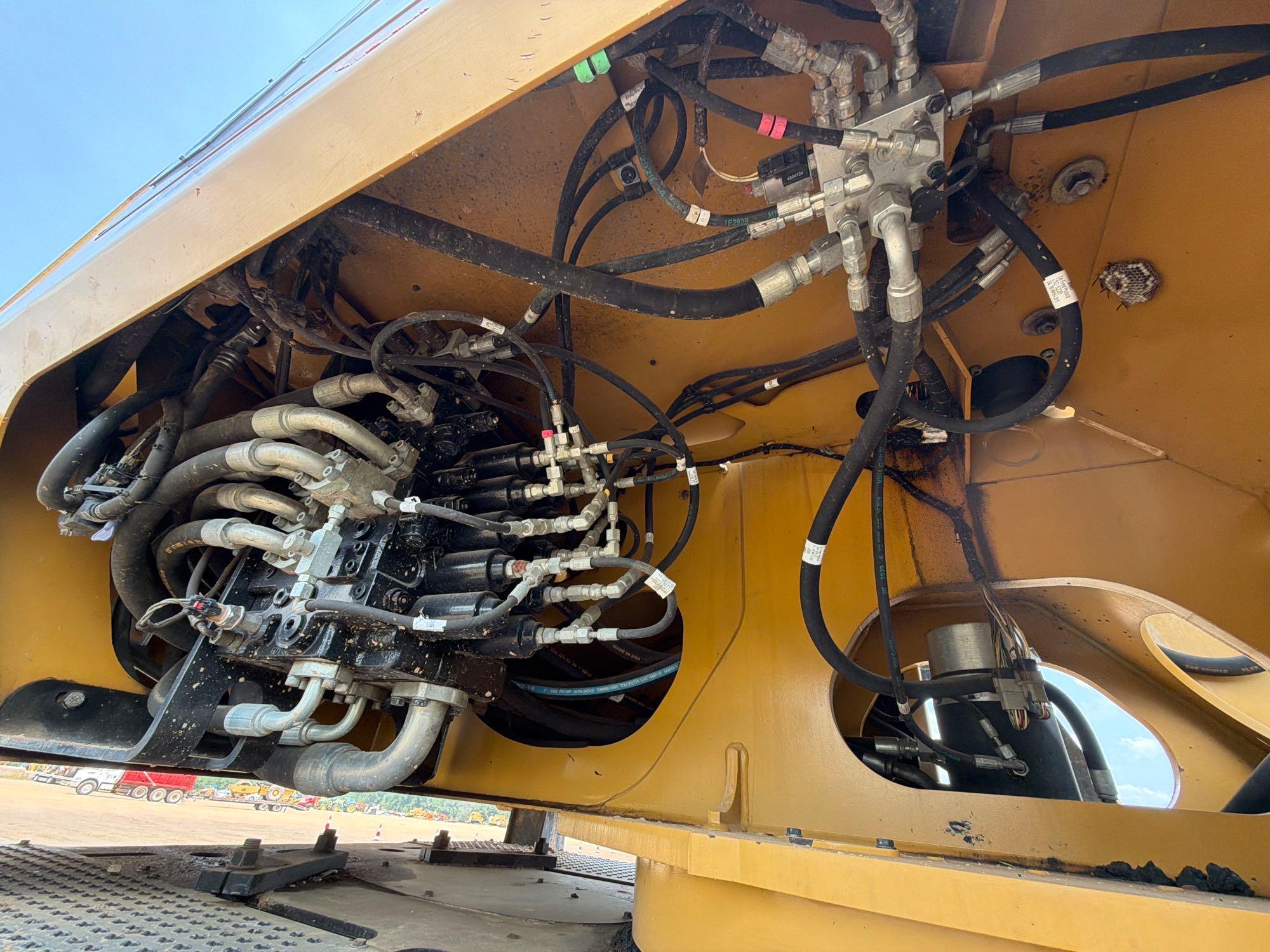 2015 Caterpillar 559