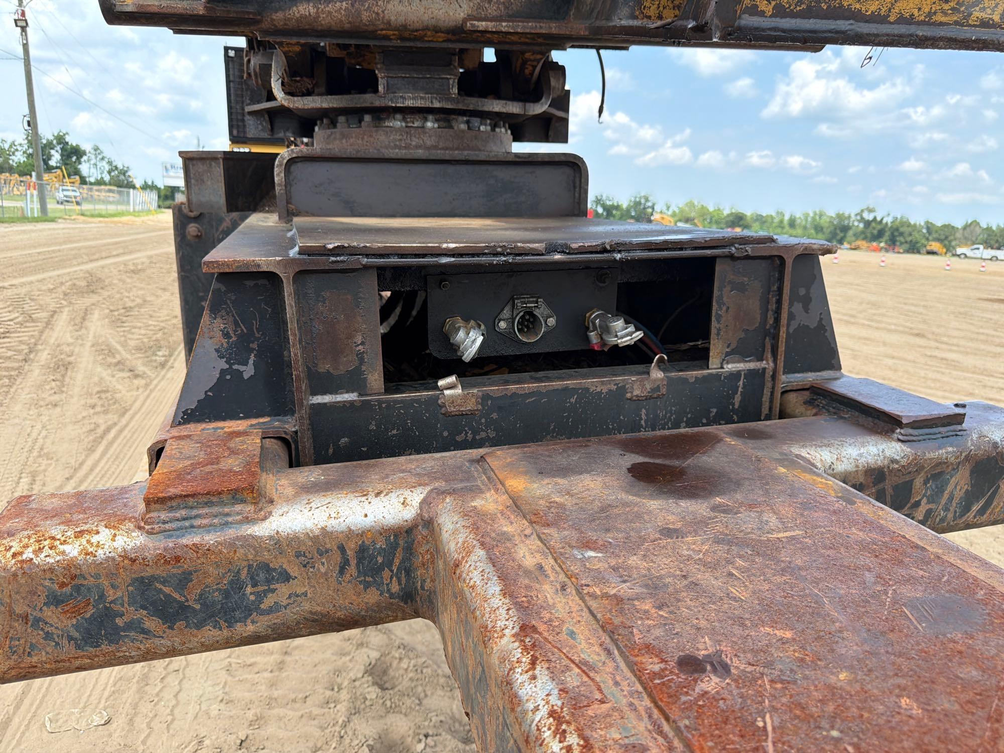 2015 Caterpillar 559