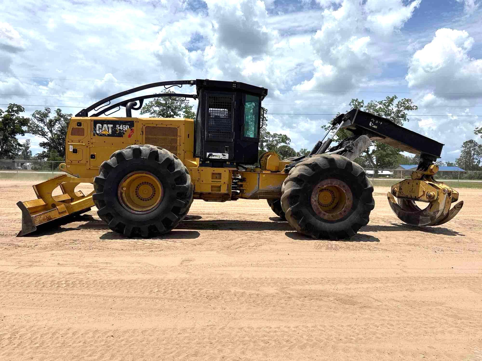 2015 Caterpillar 545D
