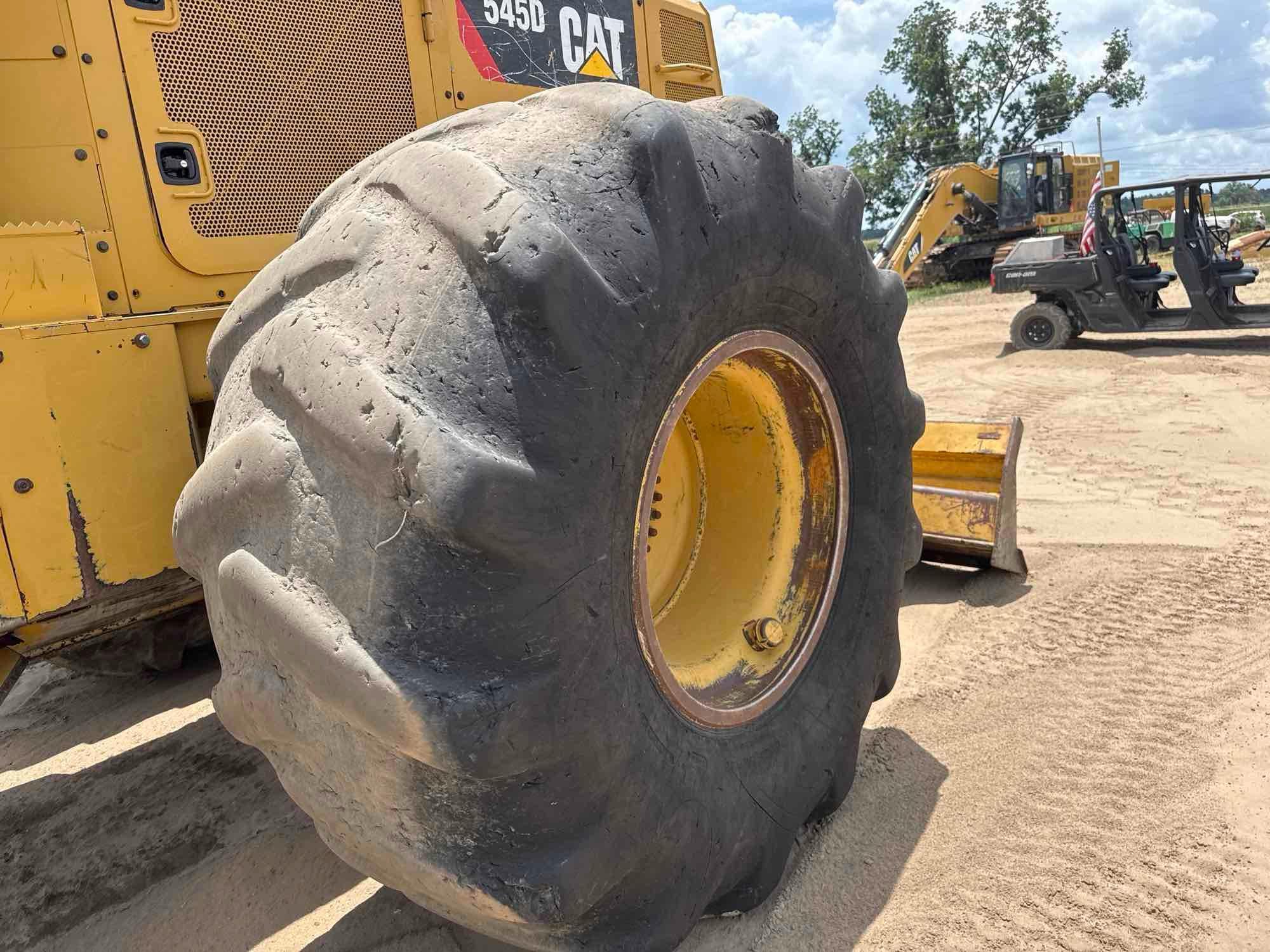 2015 Caterpillar 545D
