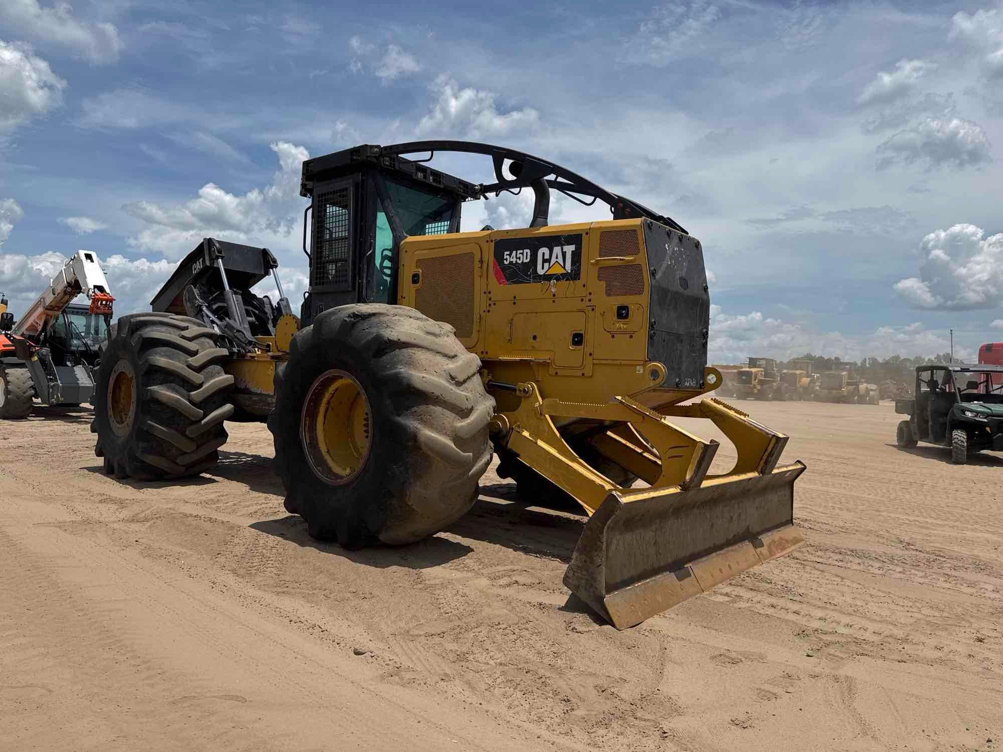 2015 Caterpillar 545D