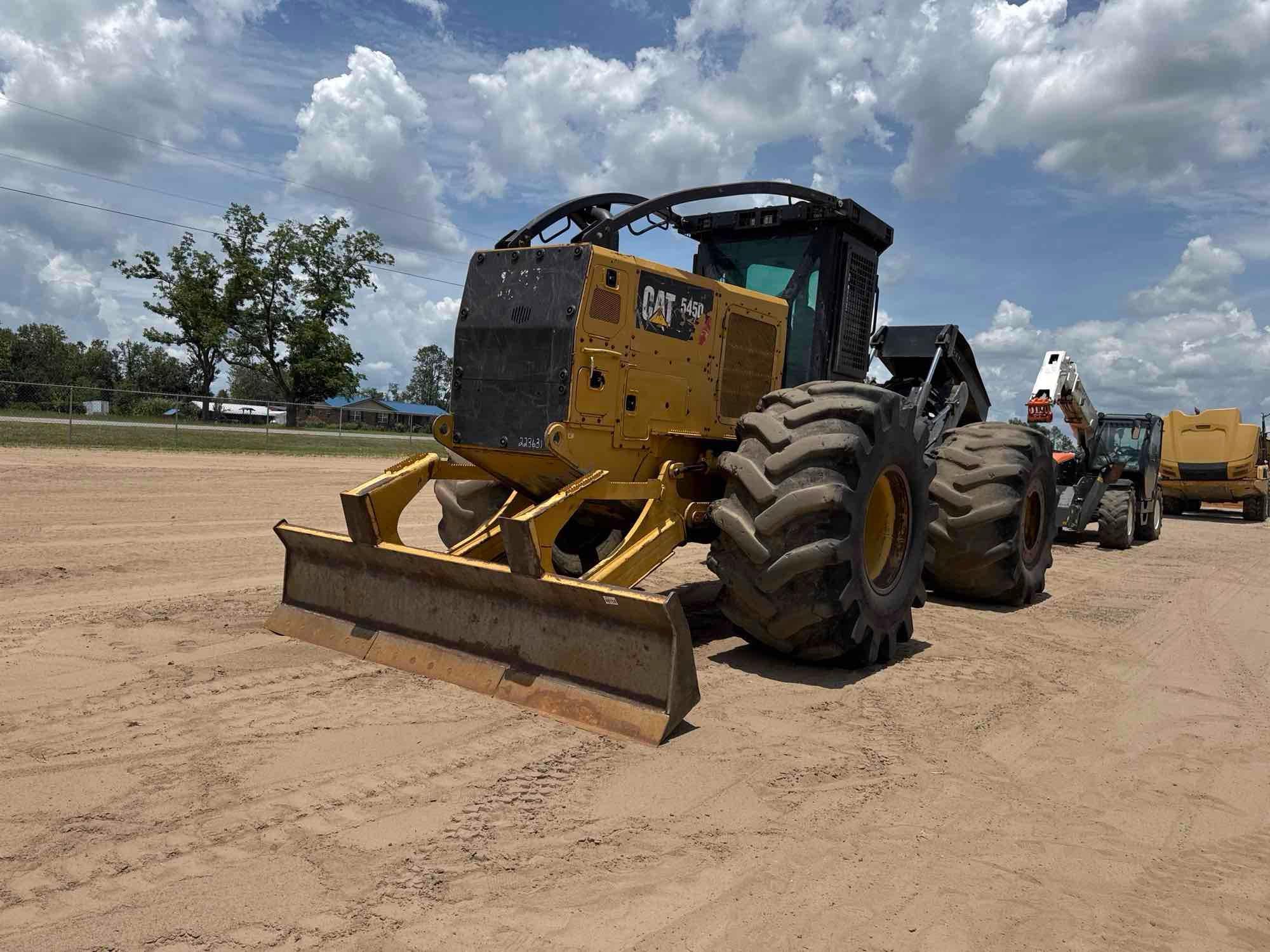 2015 Caterpillar 545D