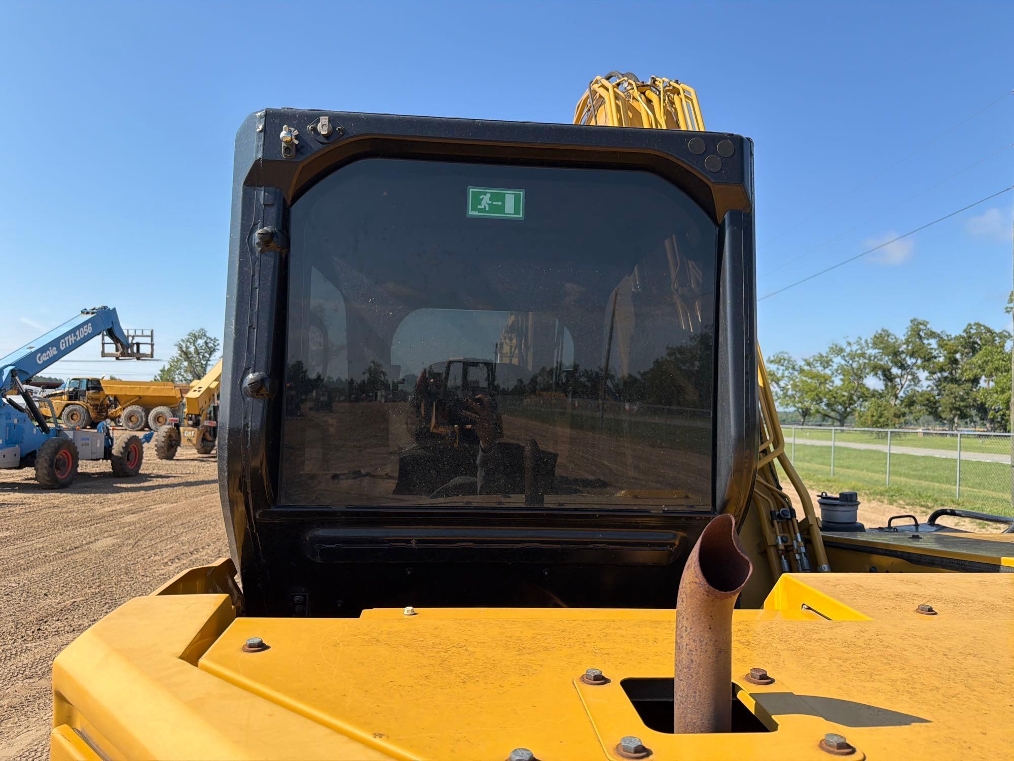 2022 Caterpillar 310