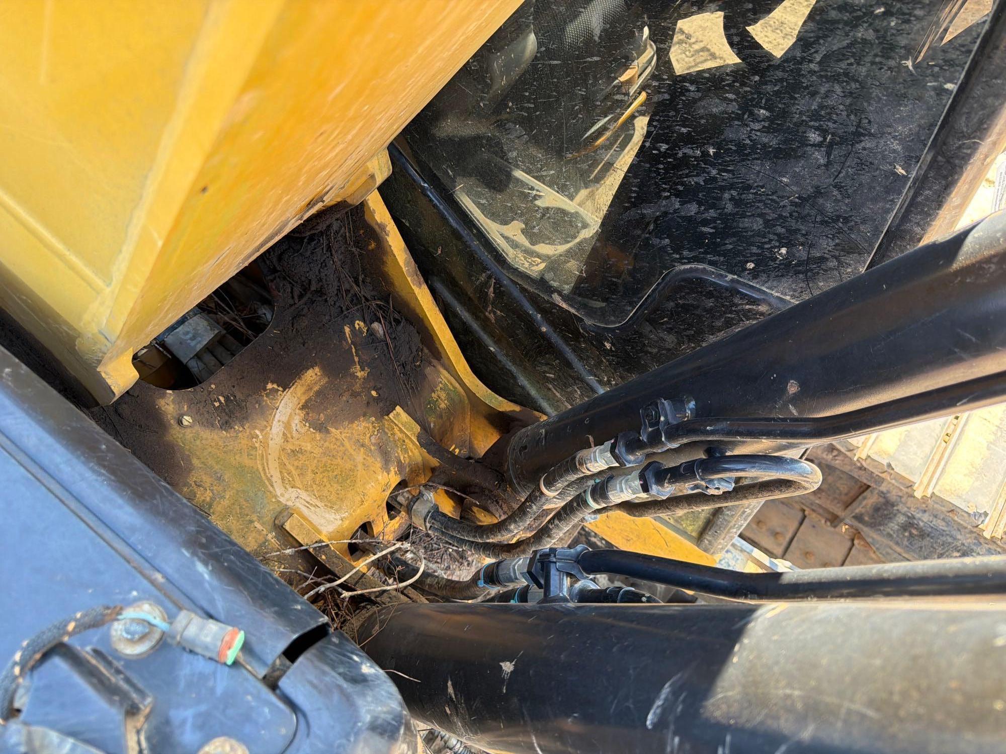 2022 Caterpillar 310