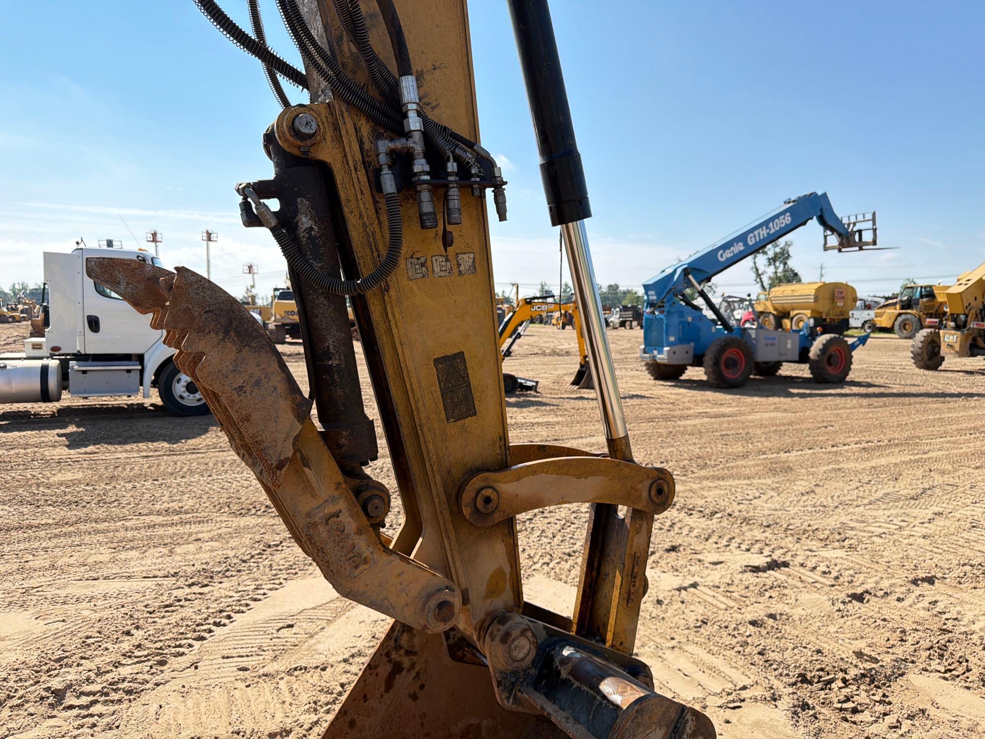 2022 Caterpillar 310