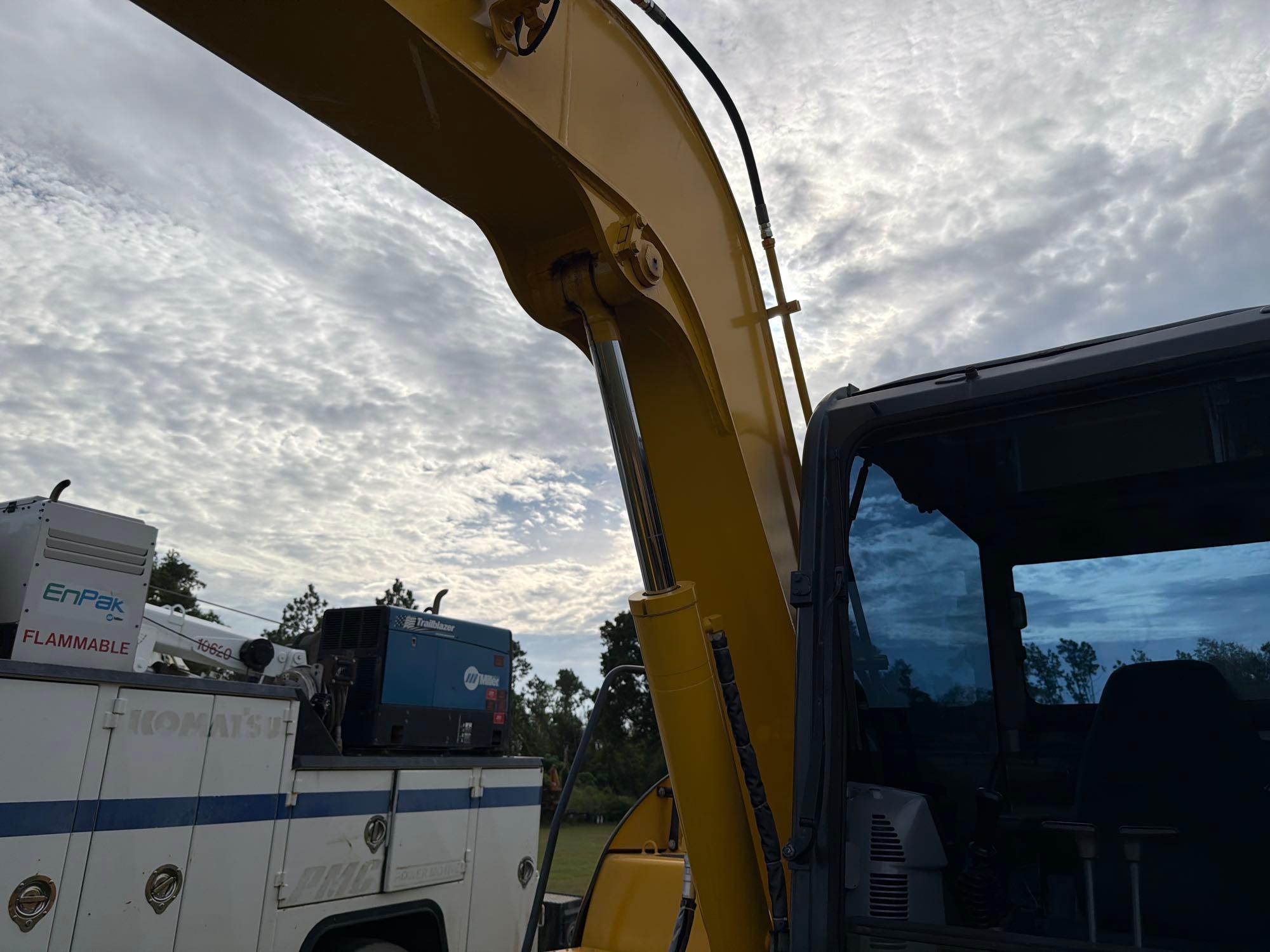2011 Komatsu PC70