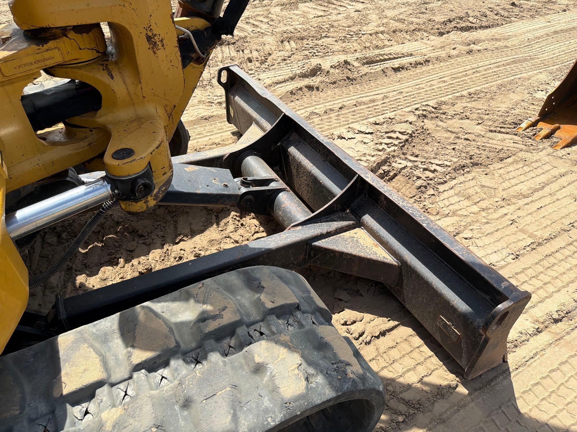 2018 Caterpillar 305.5E2CR
