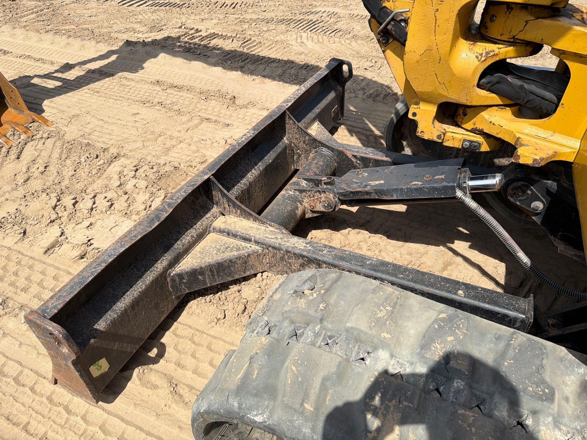 2018 Caterpillar 305.5E2CR