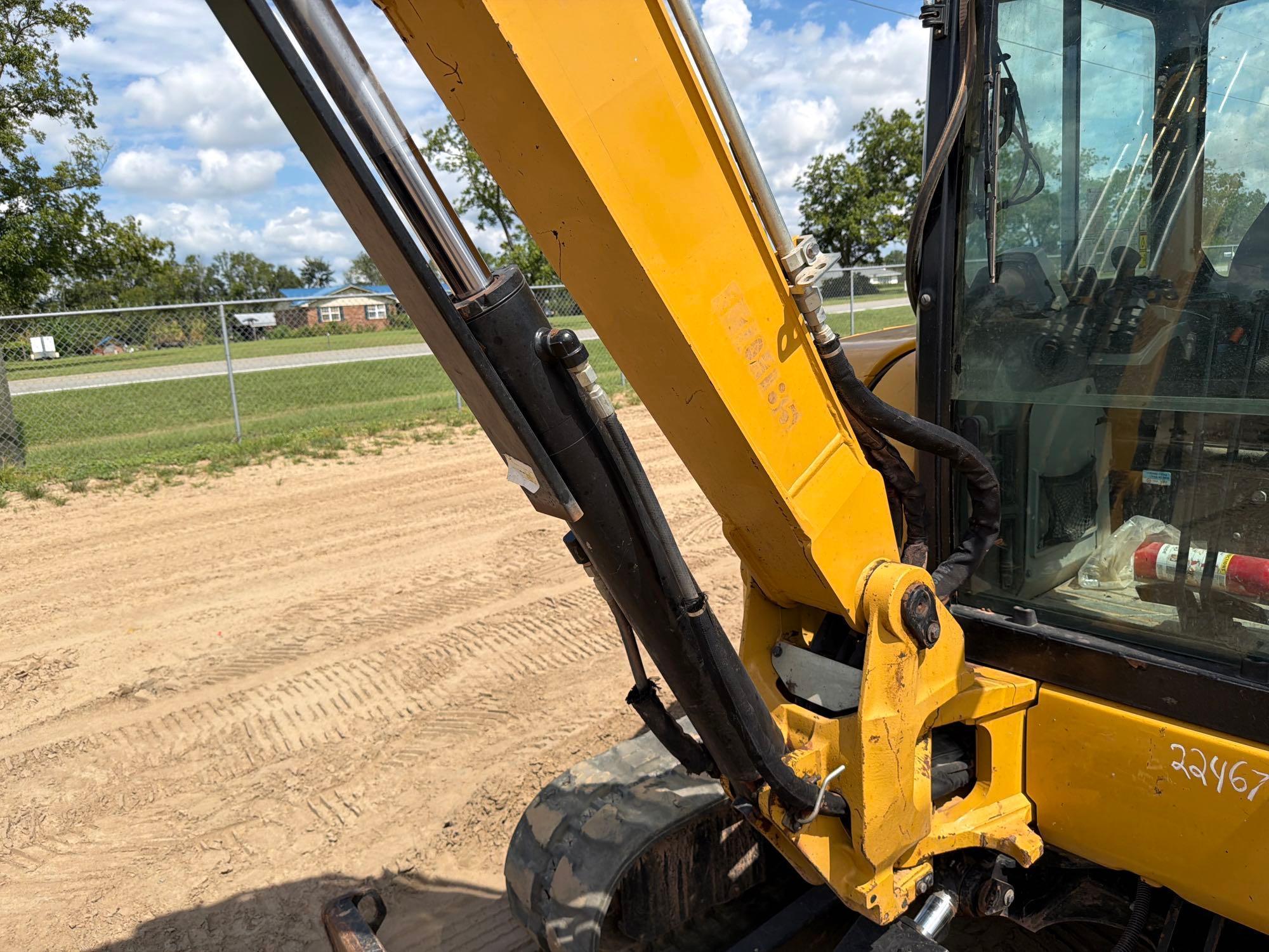 2018 Caterpillar 305.5E2CR