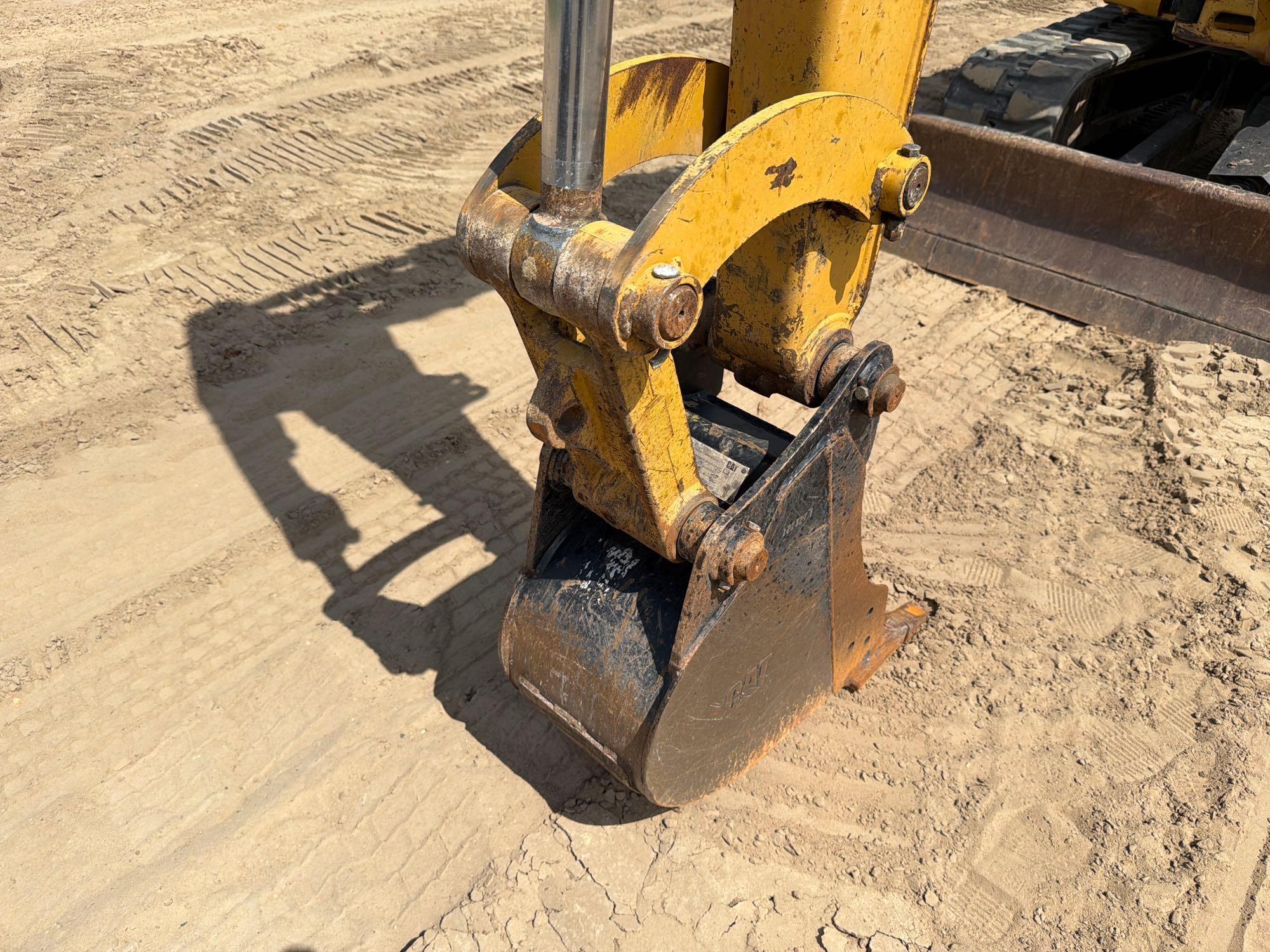 2018 Caterpillar 305.5E2CR