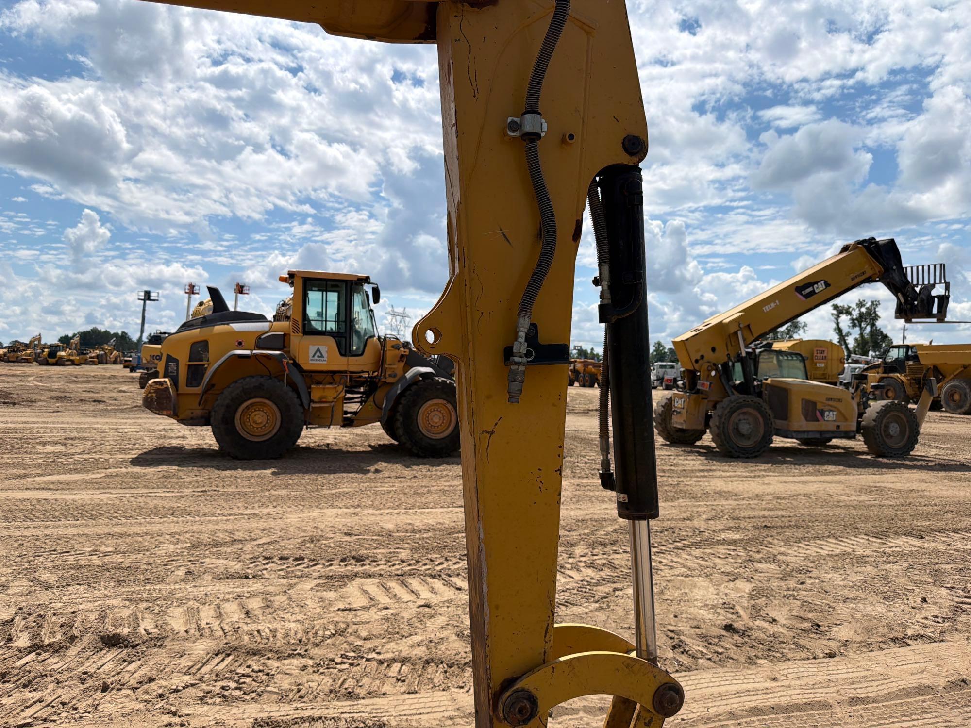 2018 Caterpillar 305.5E2CR