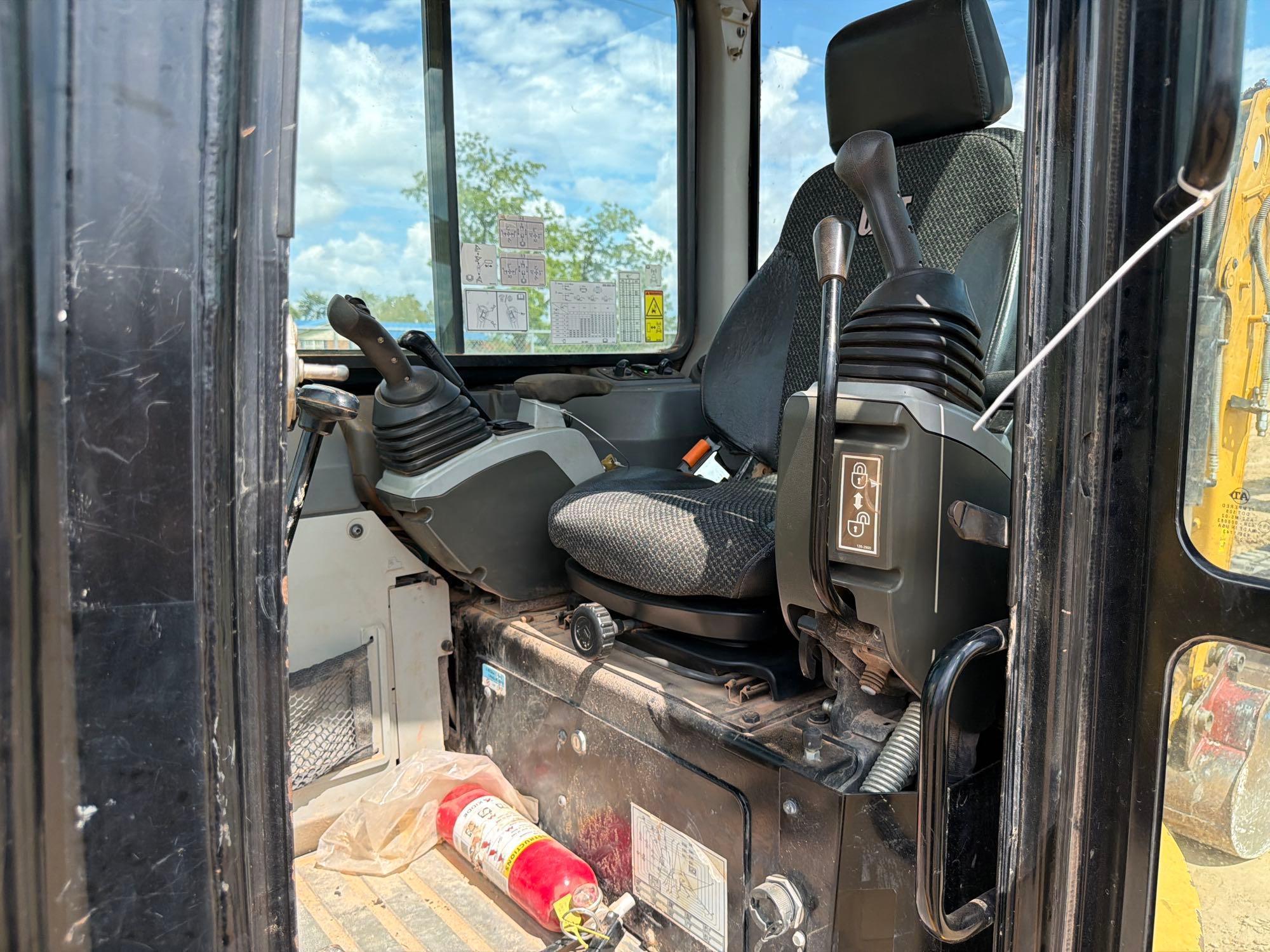 2018 Caterpillar 305.5E2CR