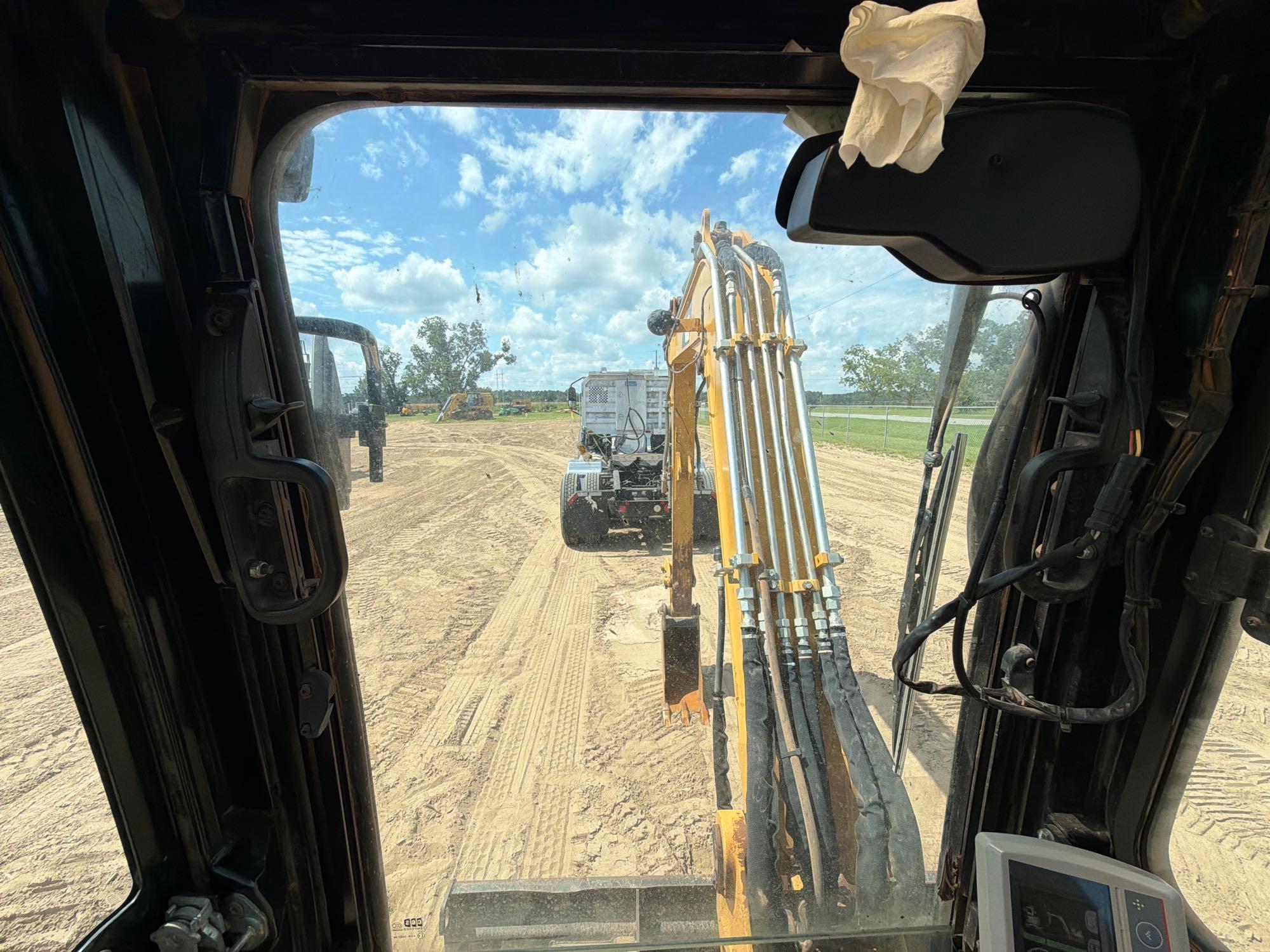 2018 Caterpillar 305.5E2CR