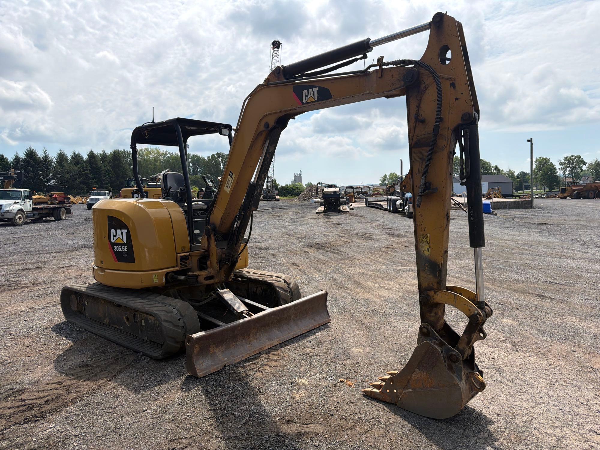 2014 Caterpillar 305.5ECR
