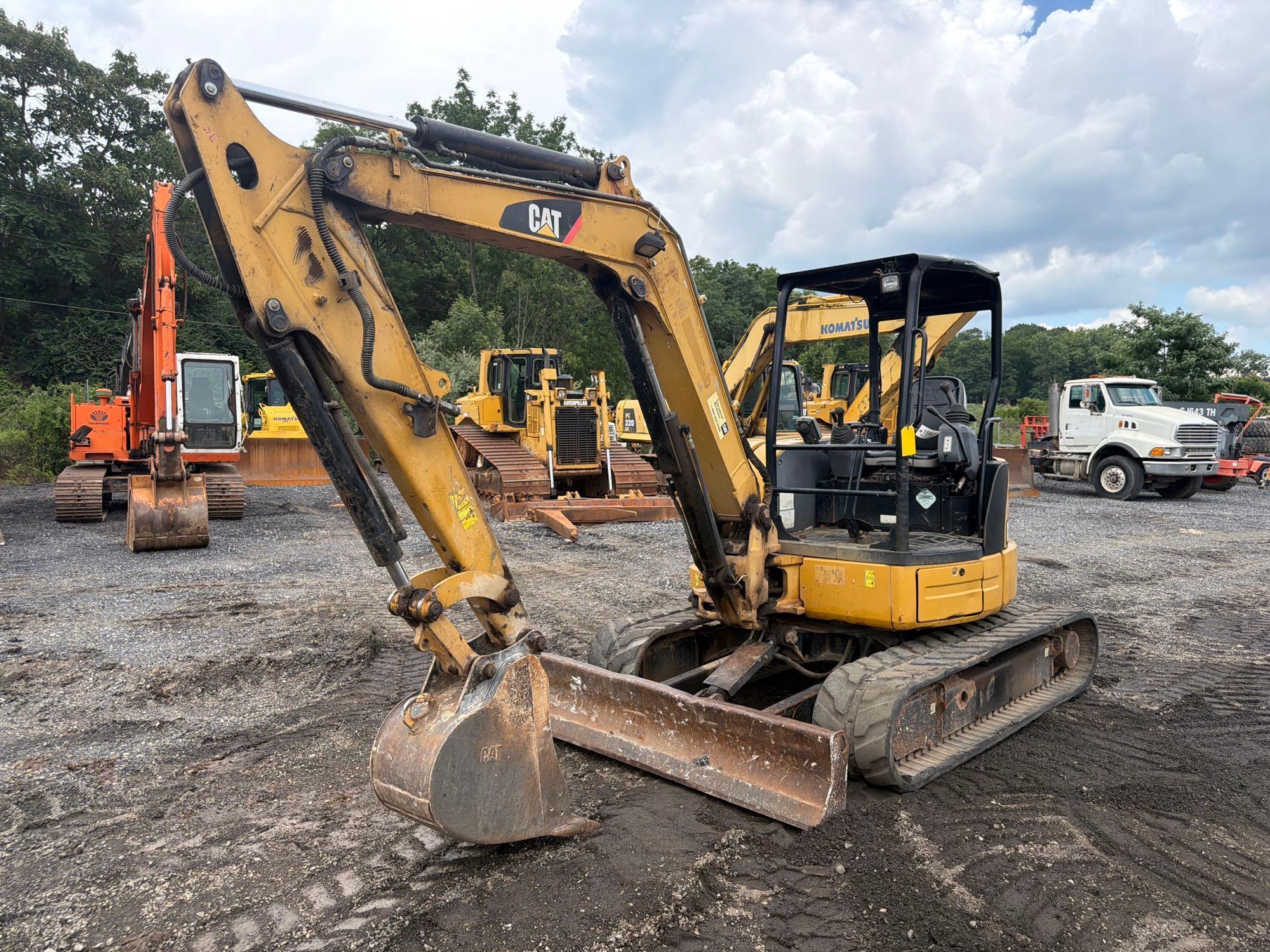2014 Caterpillar 305.5ECR