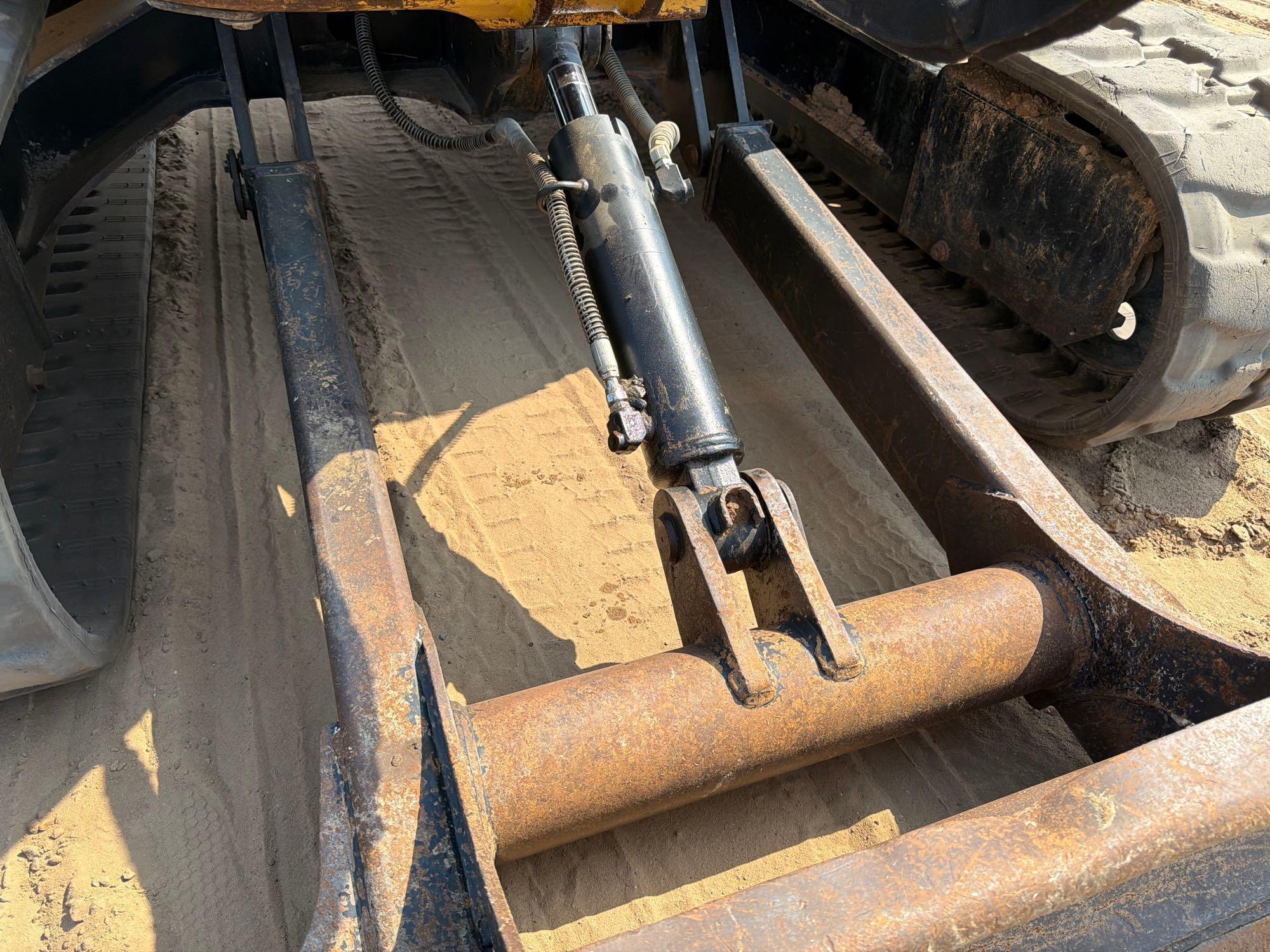 2012 Caterpillar 305D CR
