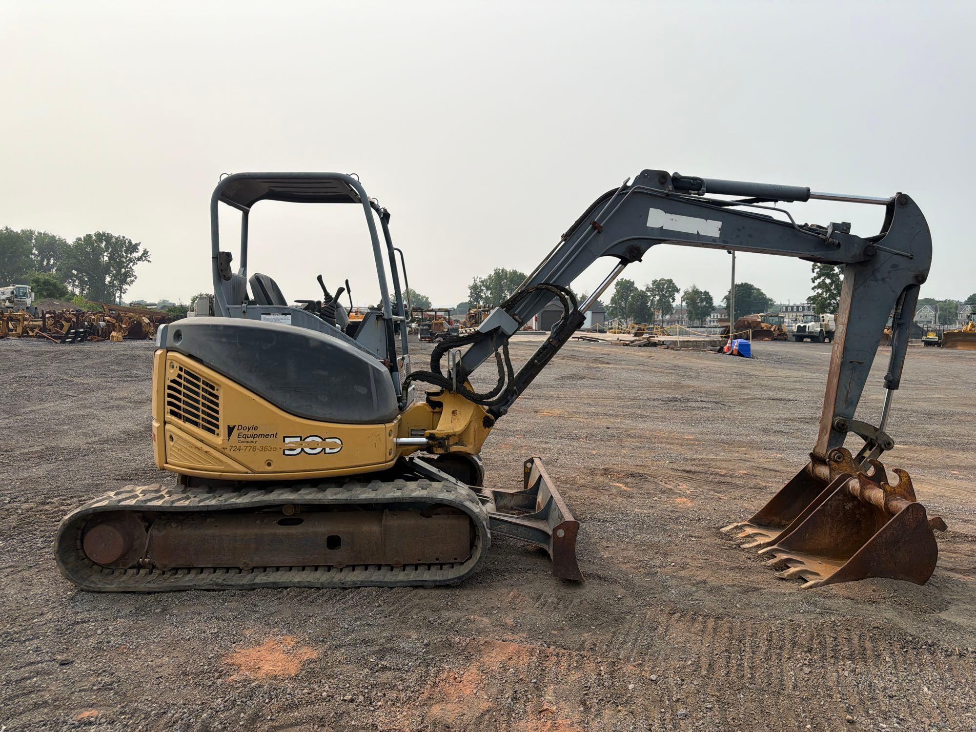2005 John Deere 50D