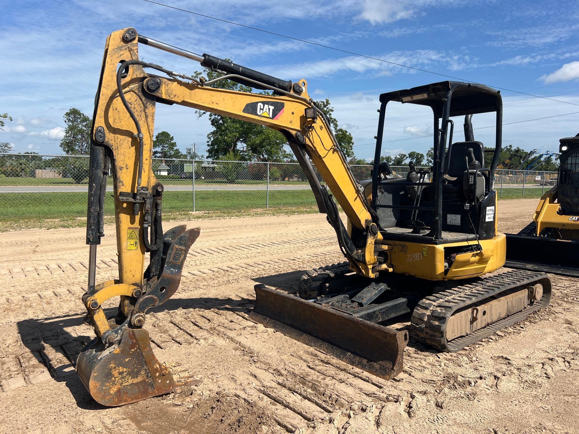 2019 Caterpillar 304E CR
