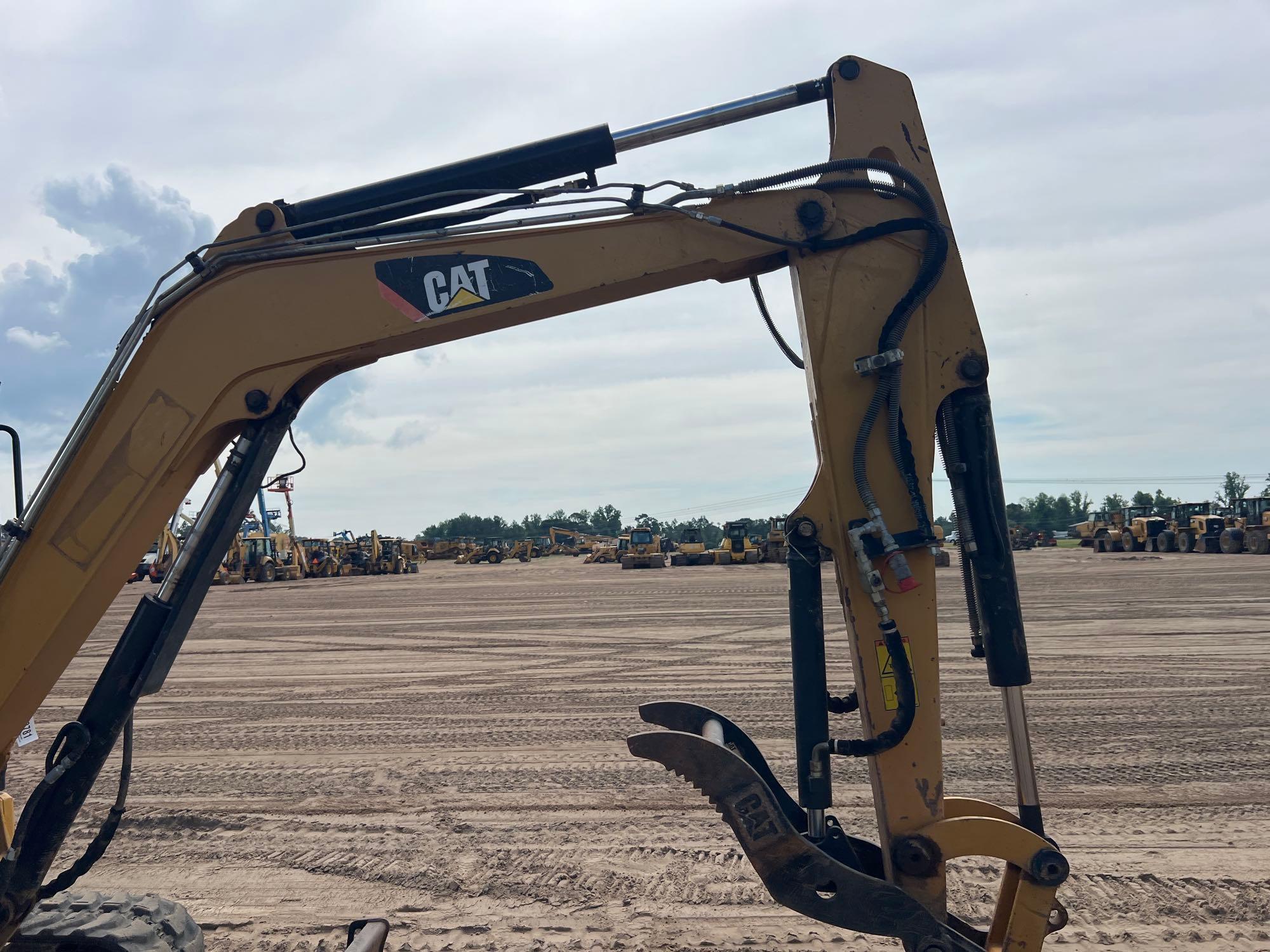 2015 Caterpillar 304E CR