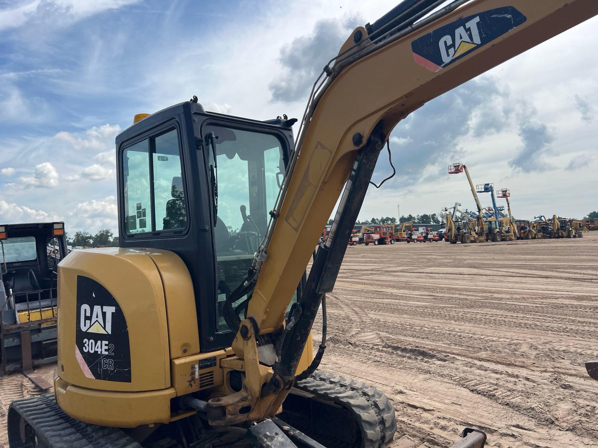2015 Caterpillar 304E CR