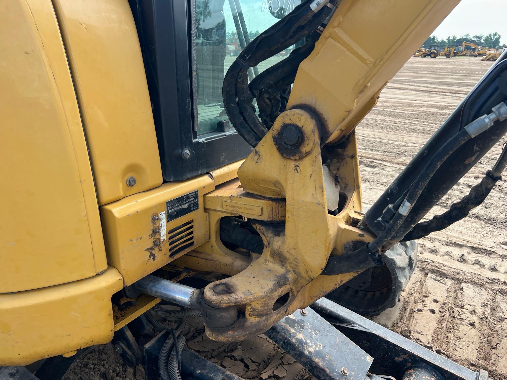 2015 Caterpillar 304E CR