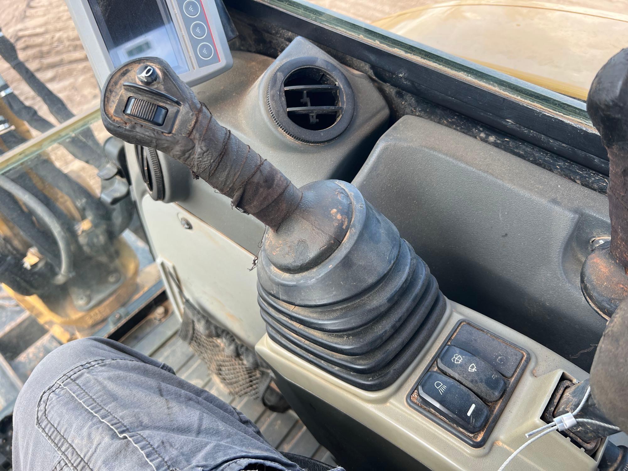 2015 Caterpillar 304E CR