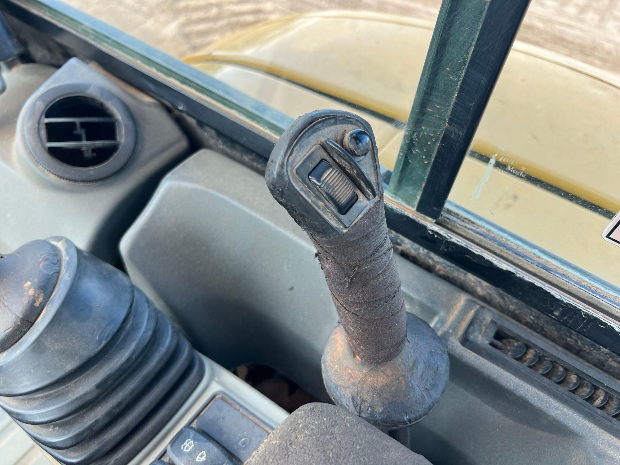 2015 Caterpillar 304E CR