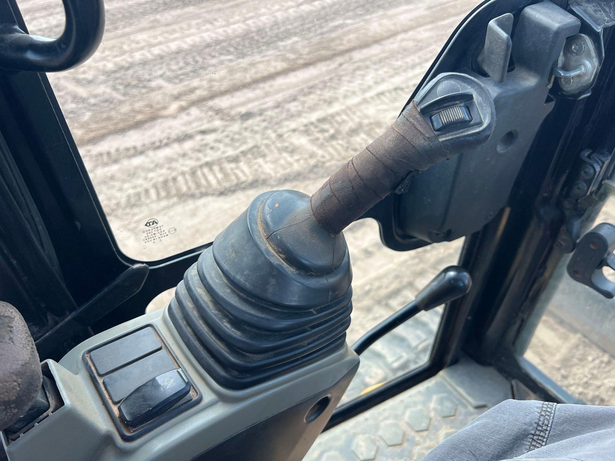 2015 Caterpillar 304E CR
