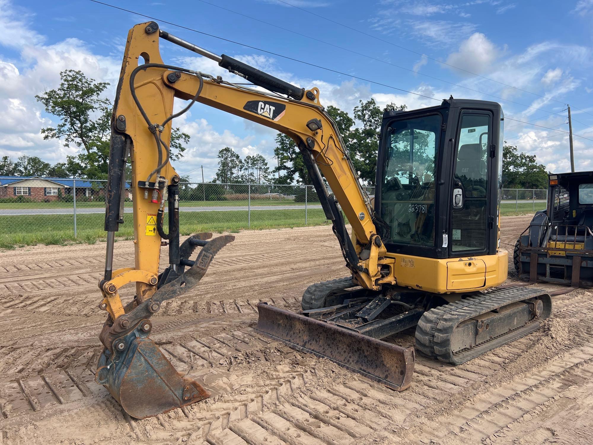 2015 Caterpillar 304E CR