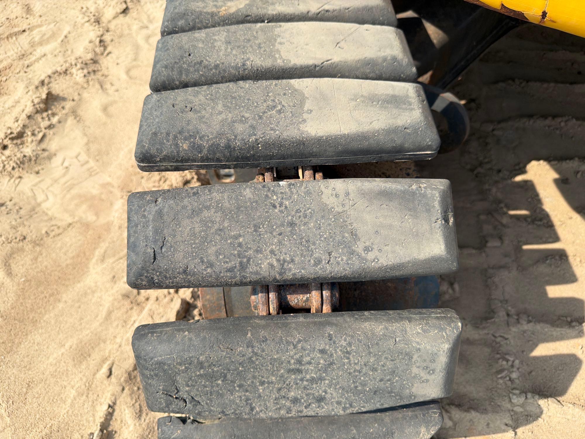 2020 Komatsu PC35MR