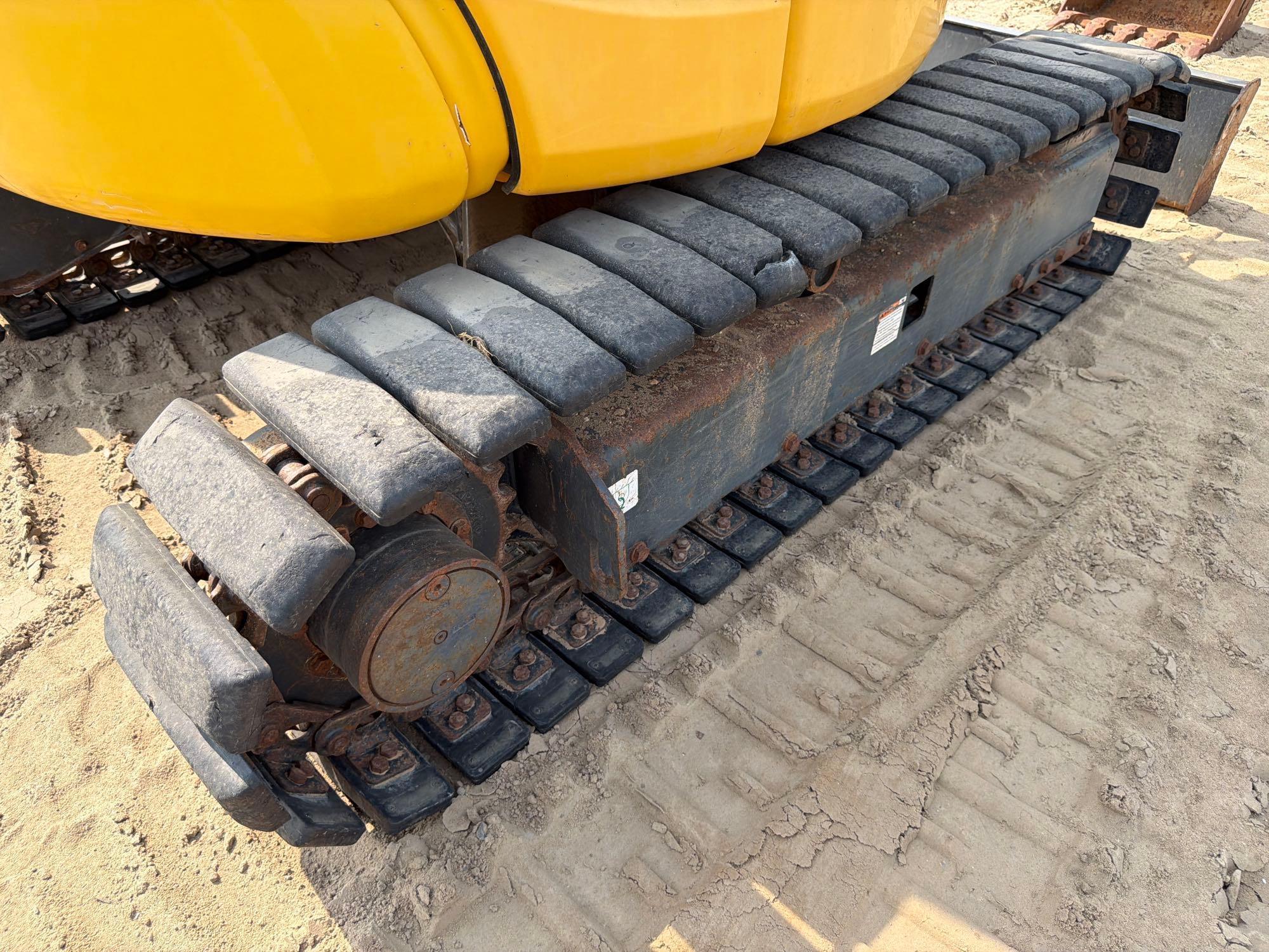 2020 Komatsu PC35MR