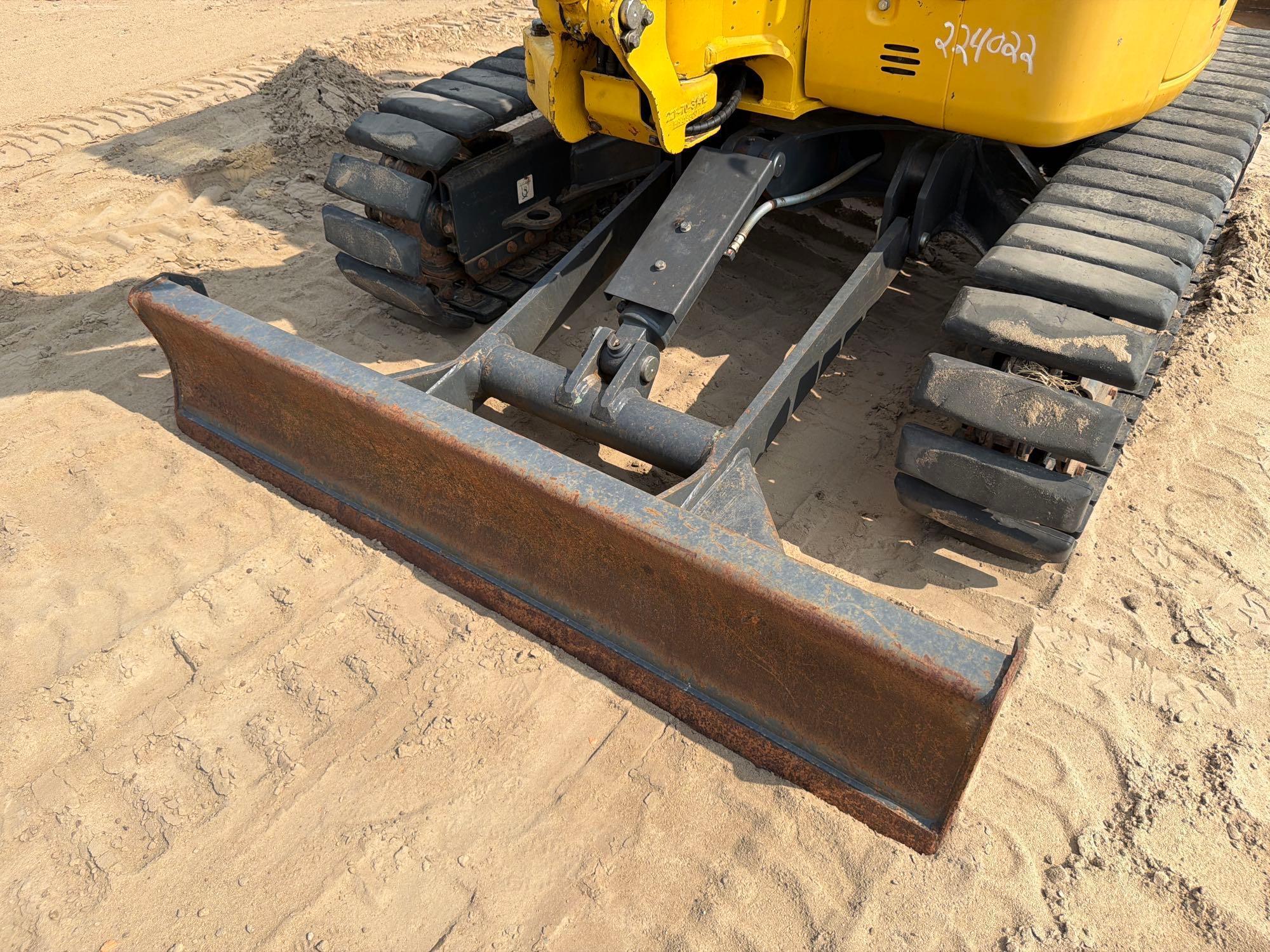2020 Komatsu PC35MR