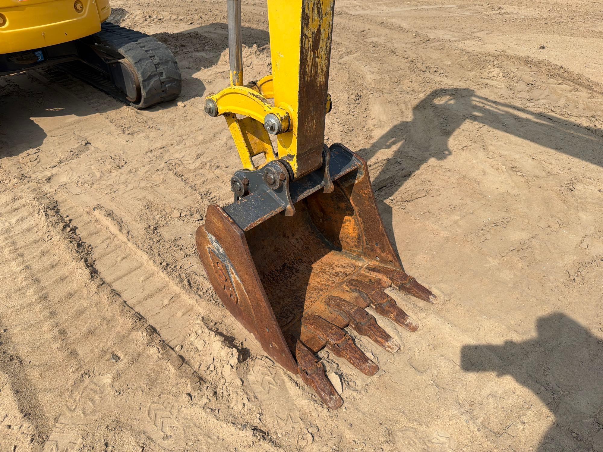 2020 Komatsu PC35MR