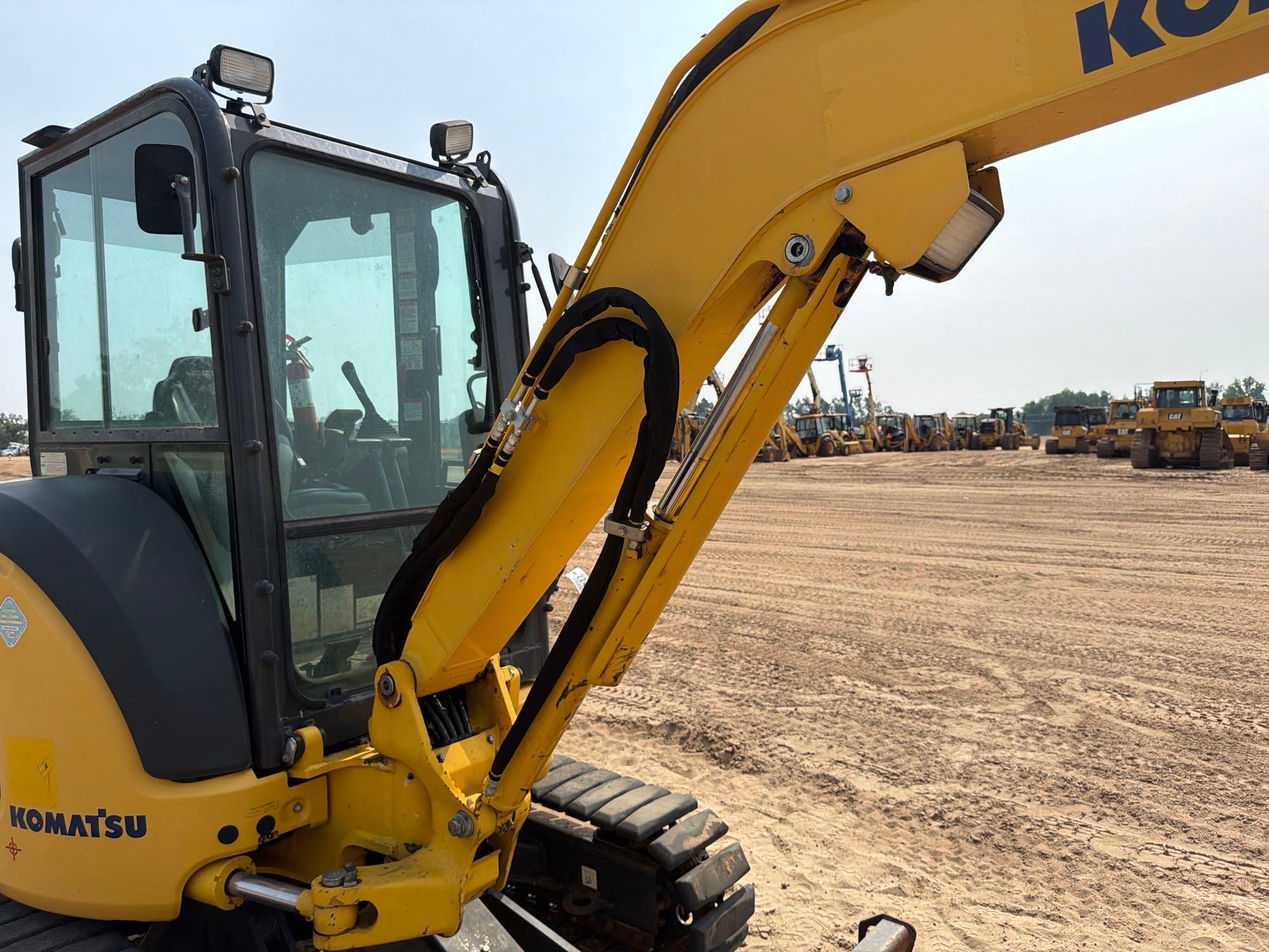 2020 Komatsu PC35MR