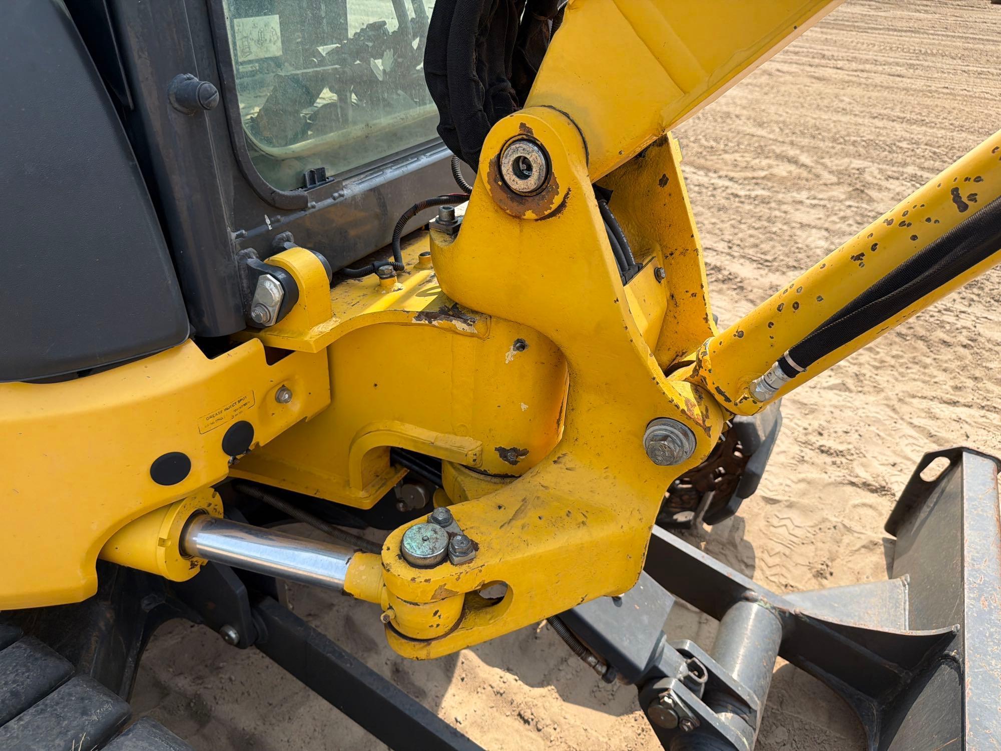 2020 Komatsu PC35MR