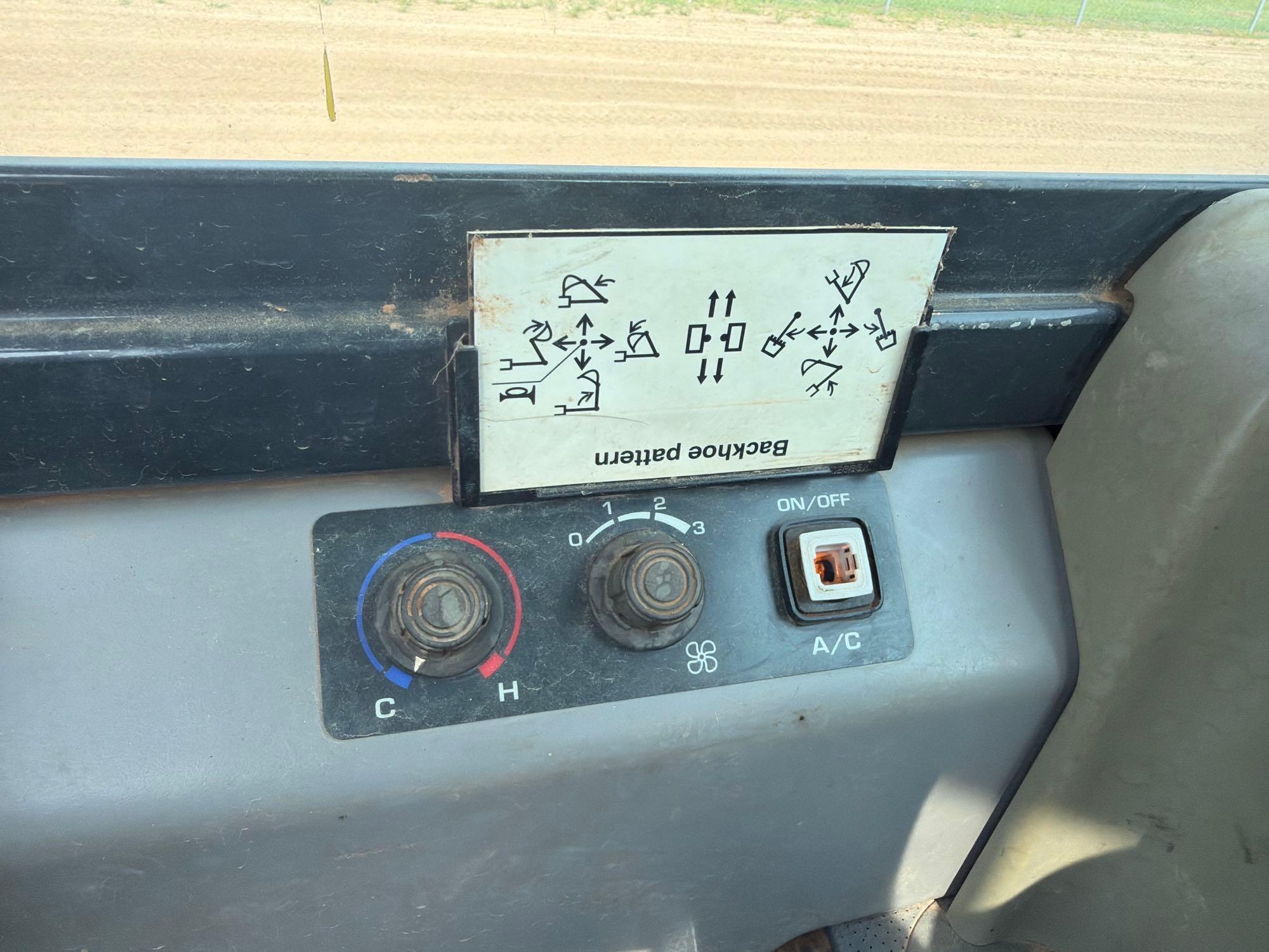 2020 Komatsu PC35MR