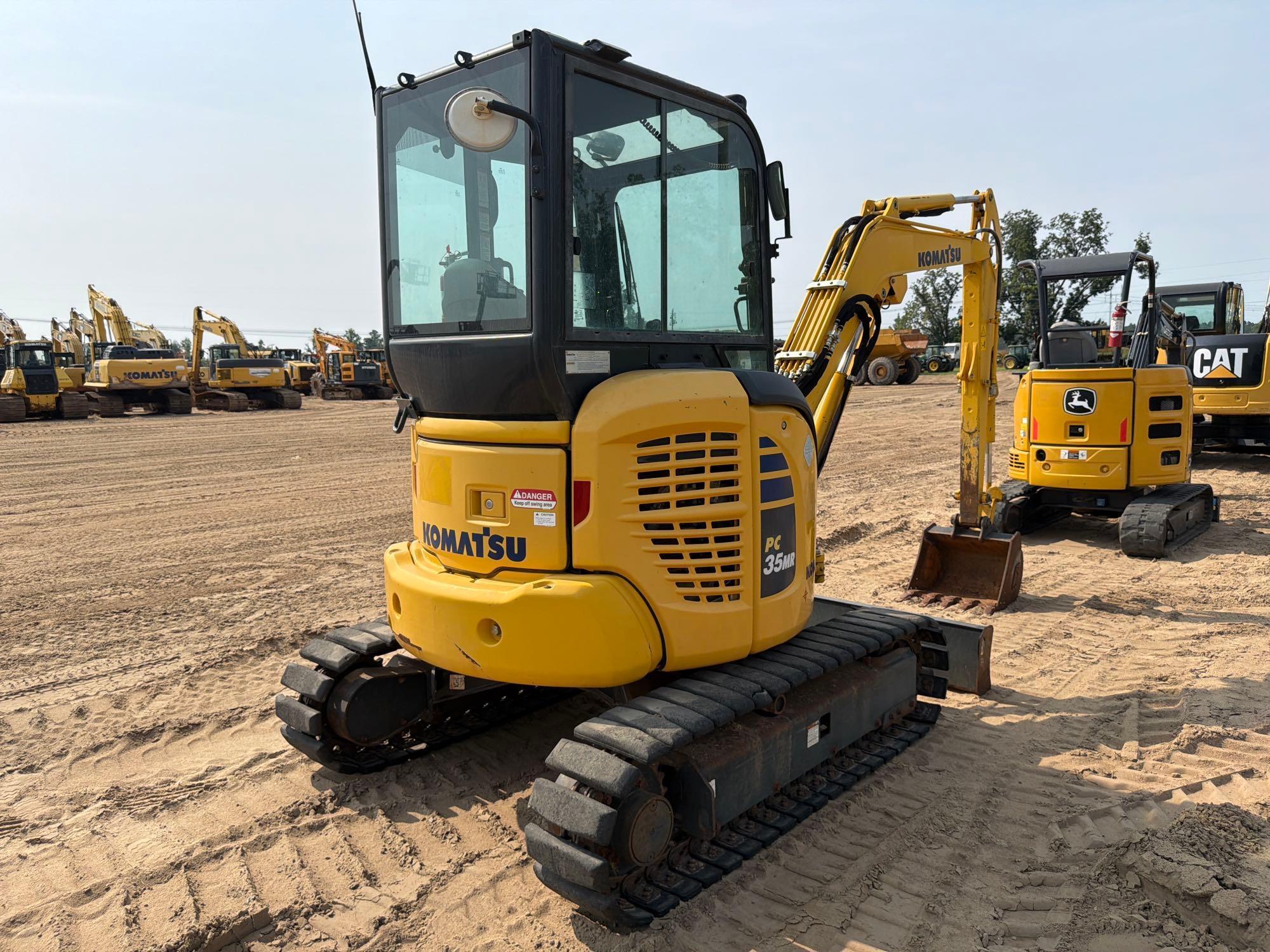 2020 Komatsu PC35MR