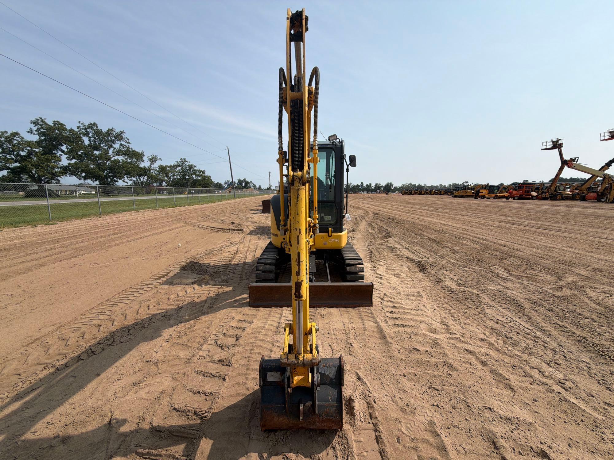 2020 Komatsu PC35MR