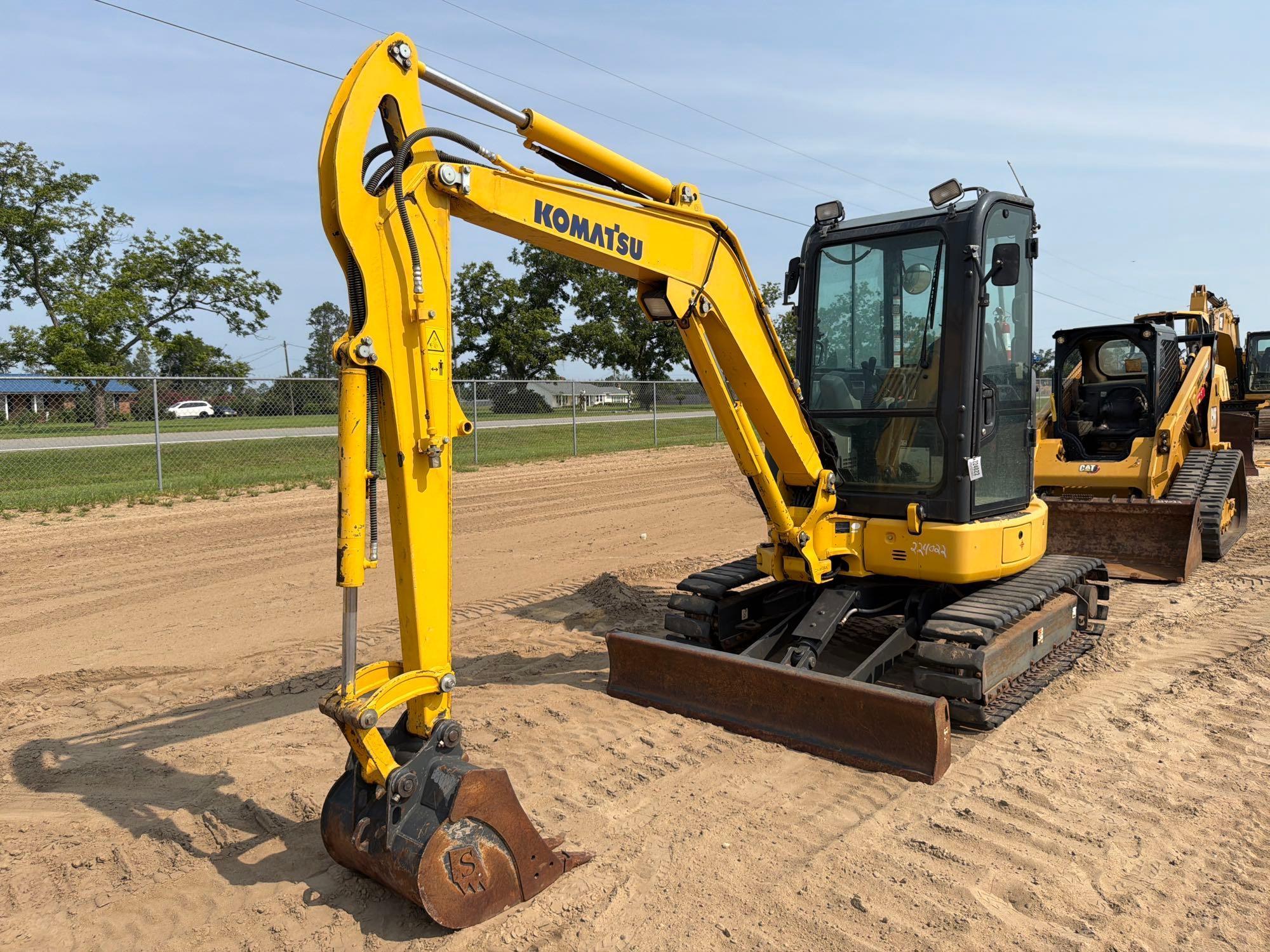 2020 Komatsu PC35MR